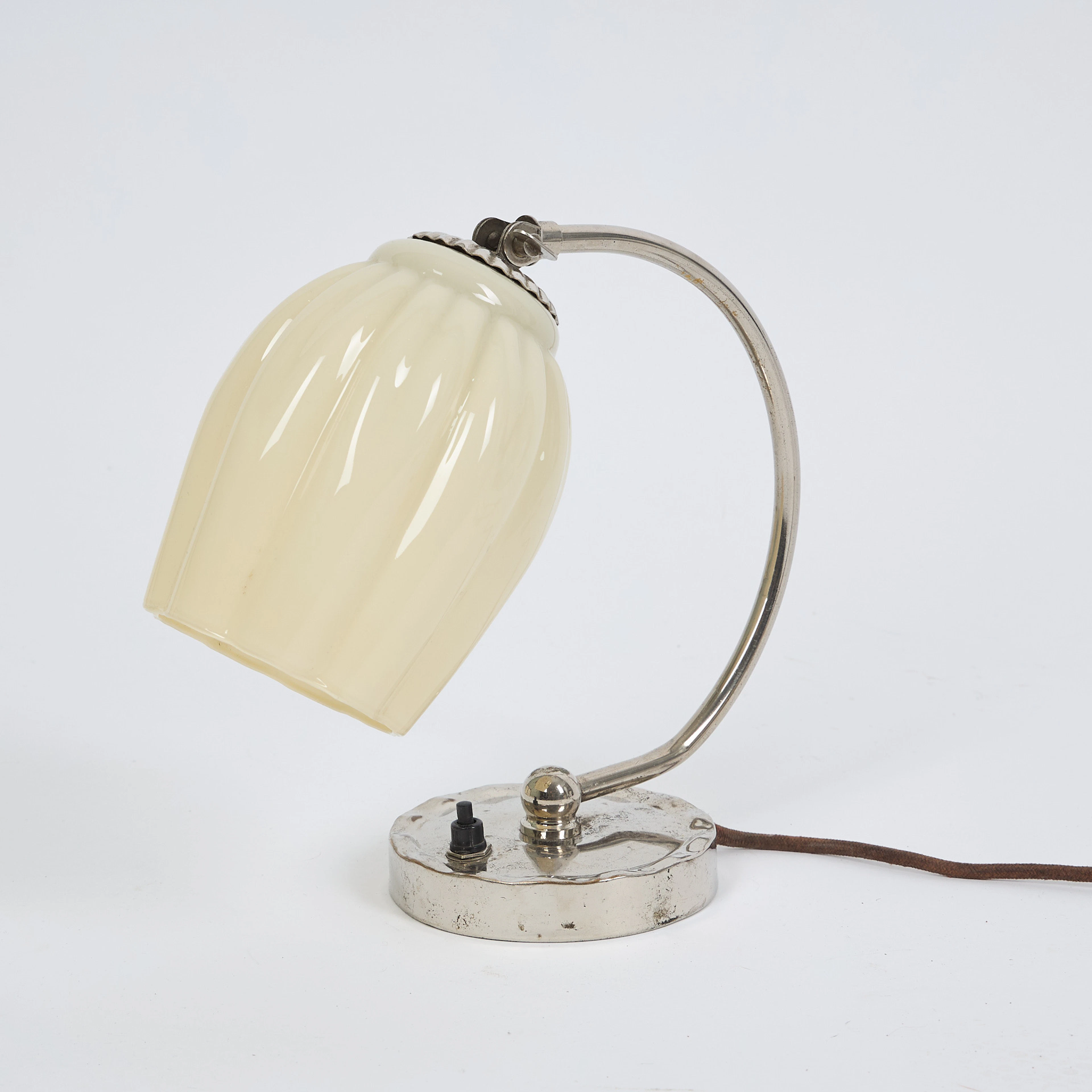 VÄGG/BORDS-LAMPA. Idman, 1940-tal.