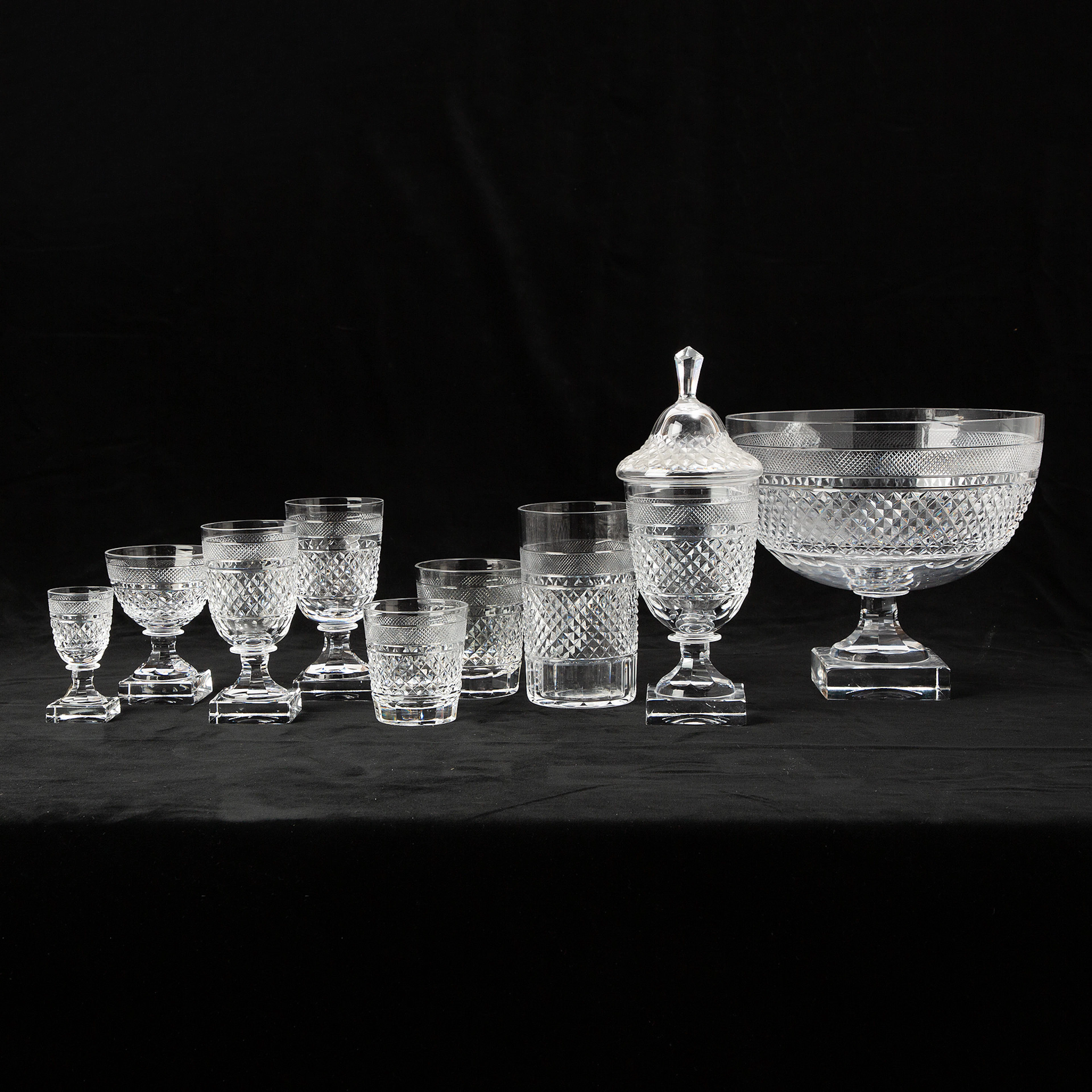 ELIS BERGH. Glasservis, "Kent", 51 delar, Kosta.
