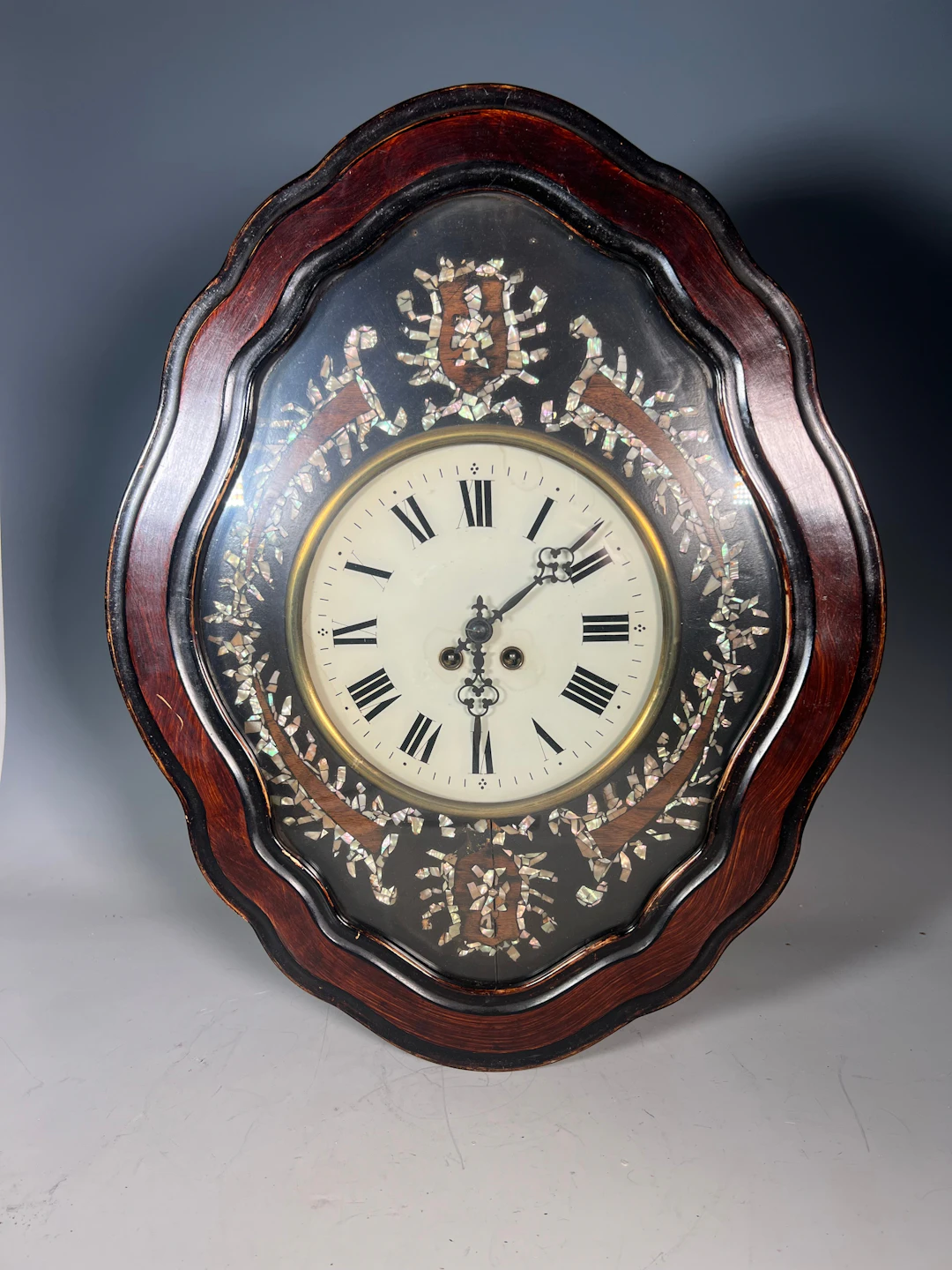 Französische Wanduhr 'Ochsenauge' Ende 19. Jh.