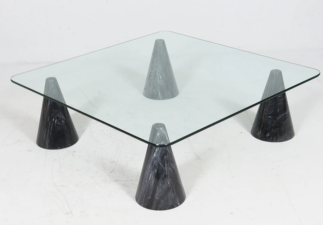 Coffee Table/Couchtisch, Marmor, Italien, 1980er Jahre.