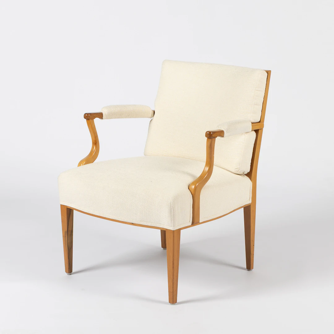 JOSEF FRANK. Karmstol, modell 969, Firma Svenskt Tenn.