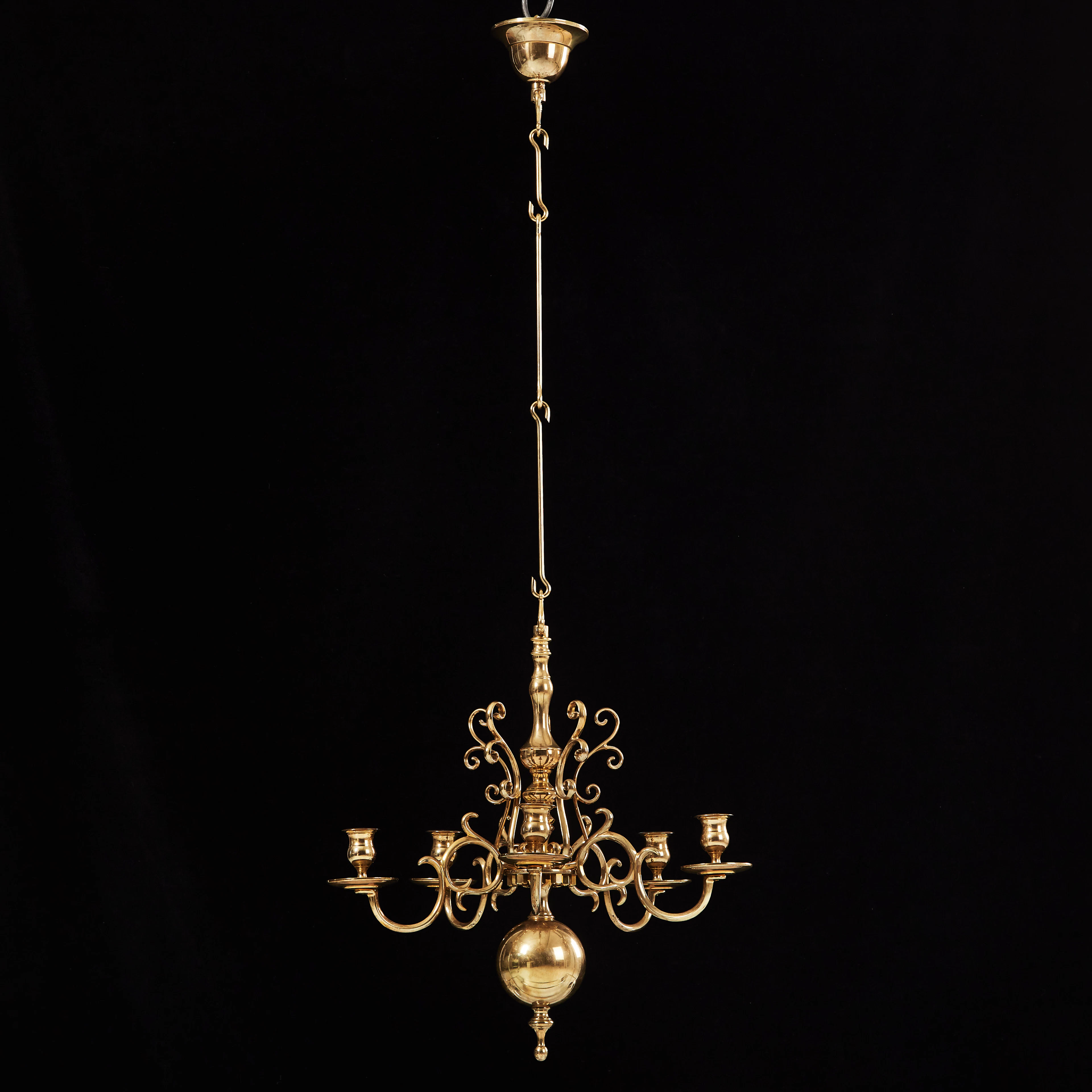 SKULTUNA. Ljuskrona, No. 205, sk. malmkrona, barockstil, 5 ljusarmar, mässing.