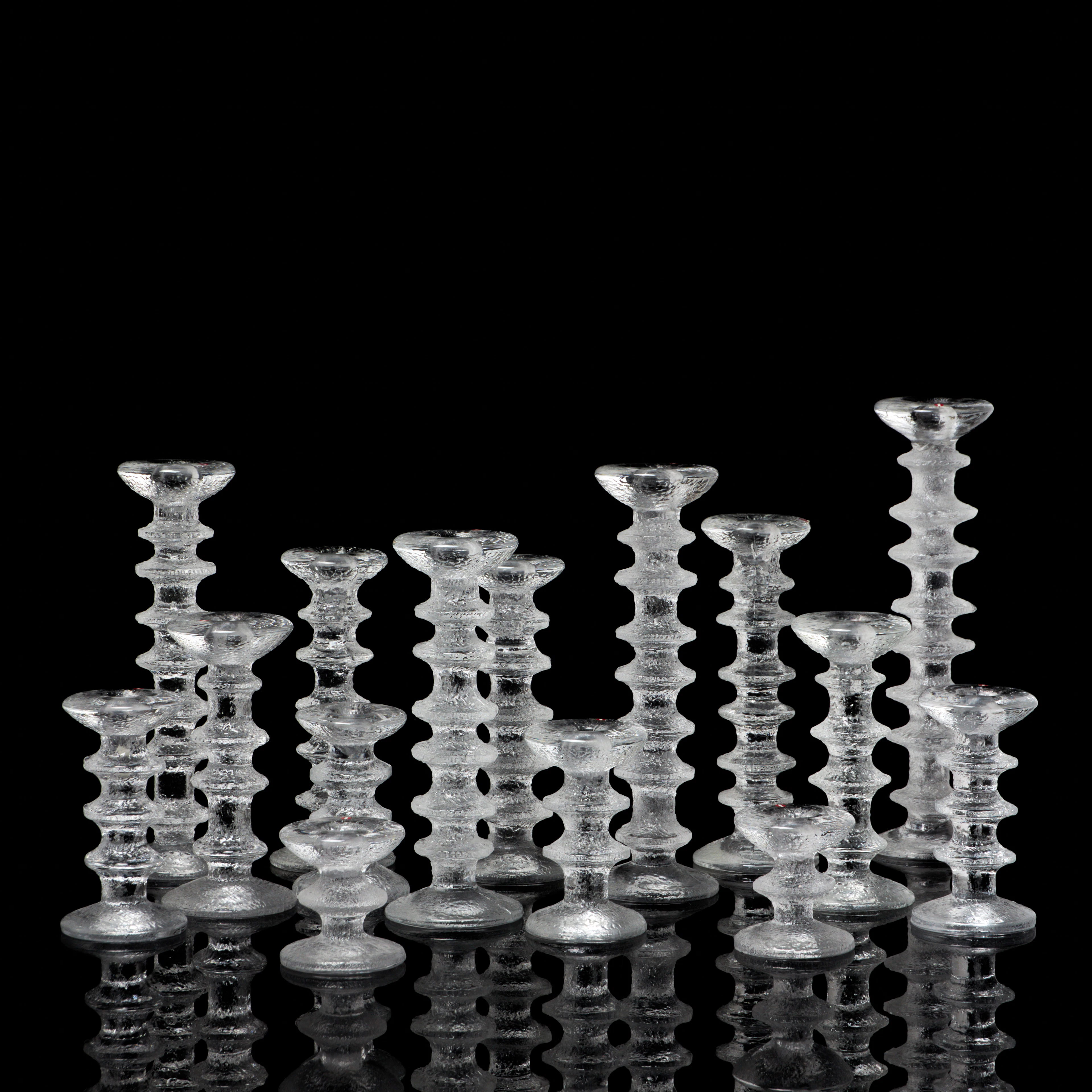 TIMO SARPANEVA. LJUSSTAKAR, 15 st, ur serien "Festivo", Iittala, Finland.