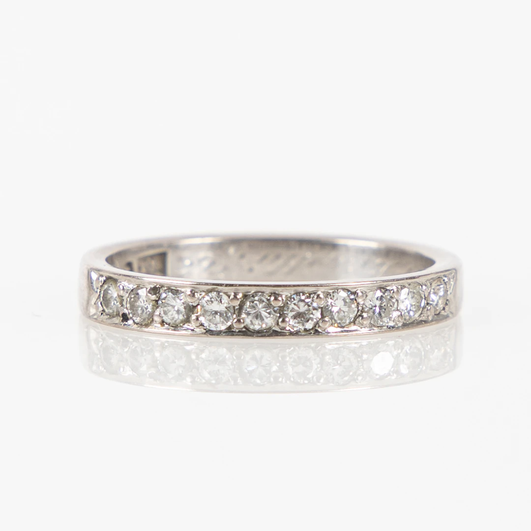 RING, 18K vitguld med briljantslipade diamanter, totalt ca 0.30 ct