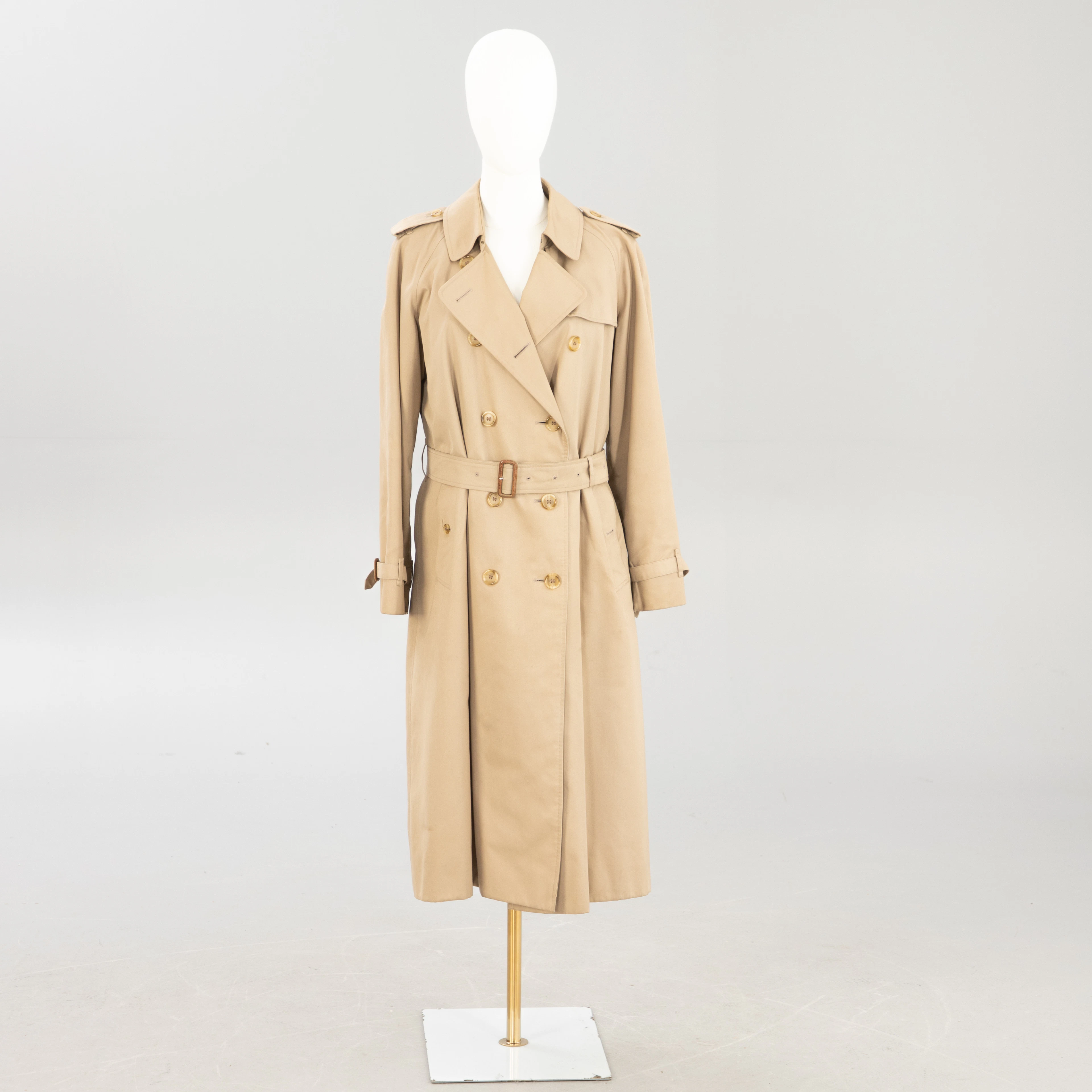 BURBERRYS. Damen Trenchcoat mit abnehmbarem Futter, England, 1990er Jahre.