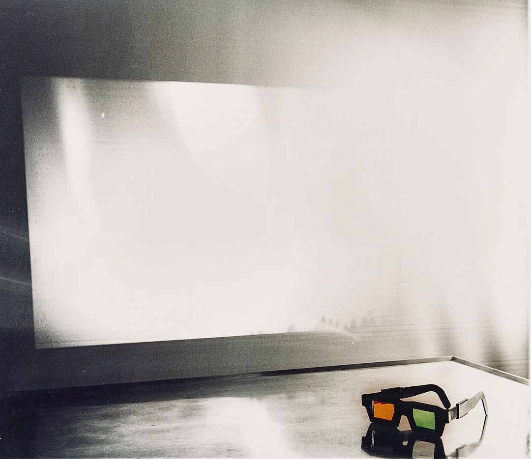JUSSI NIVA. Utan titel, from Sarjasta Lights Pictures (1994).