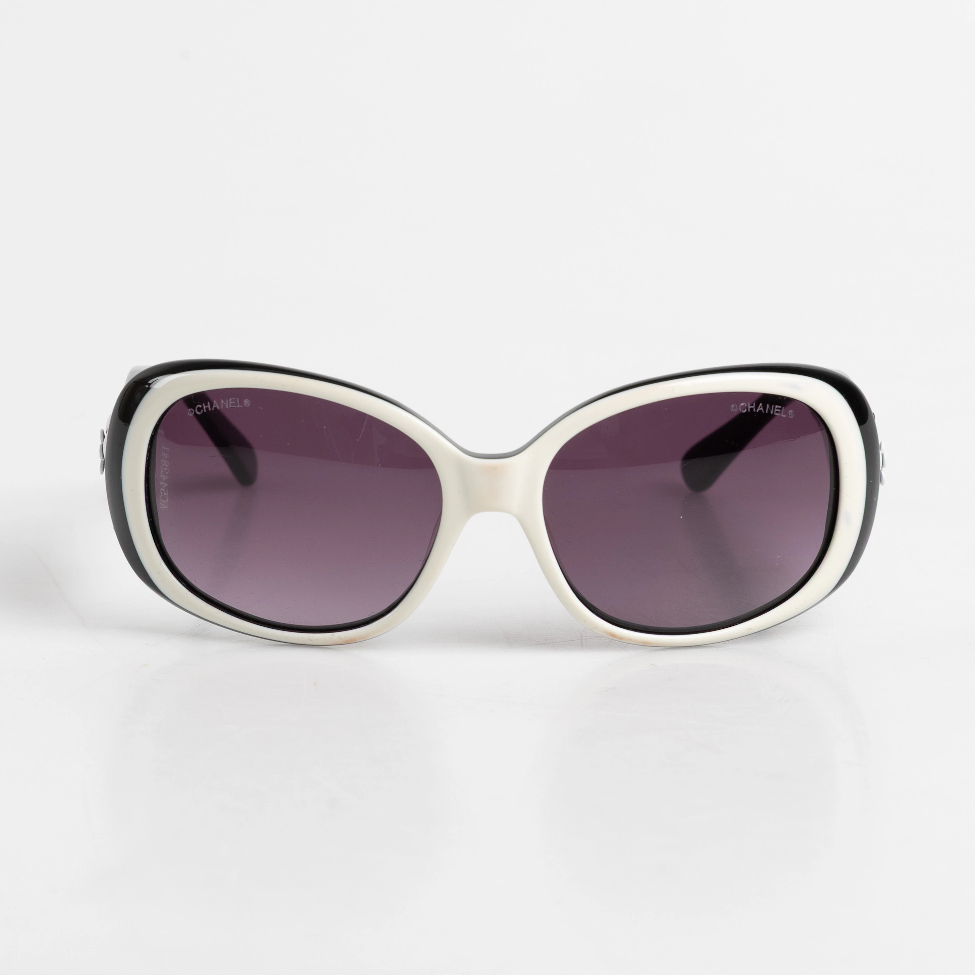 CHANEL, "Camellia Flower Sunglasses-5113", omkring 2006-2007.