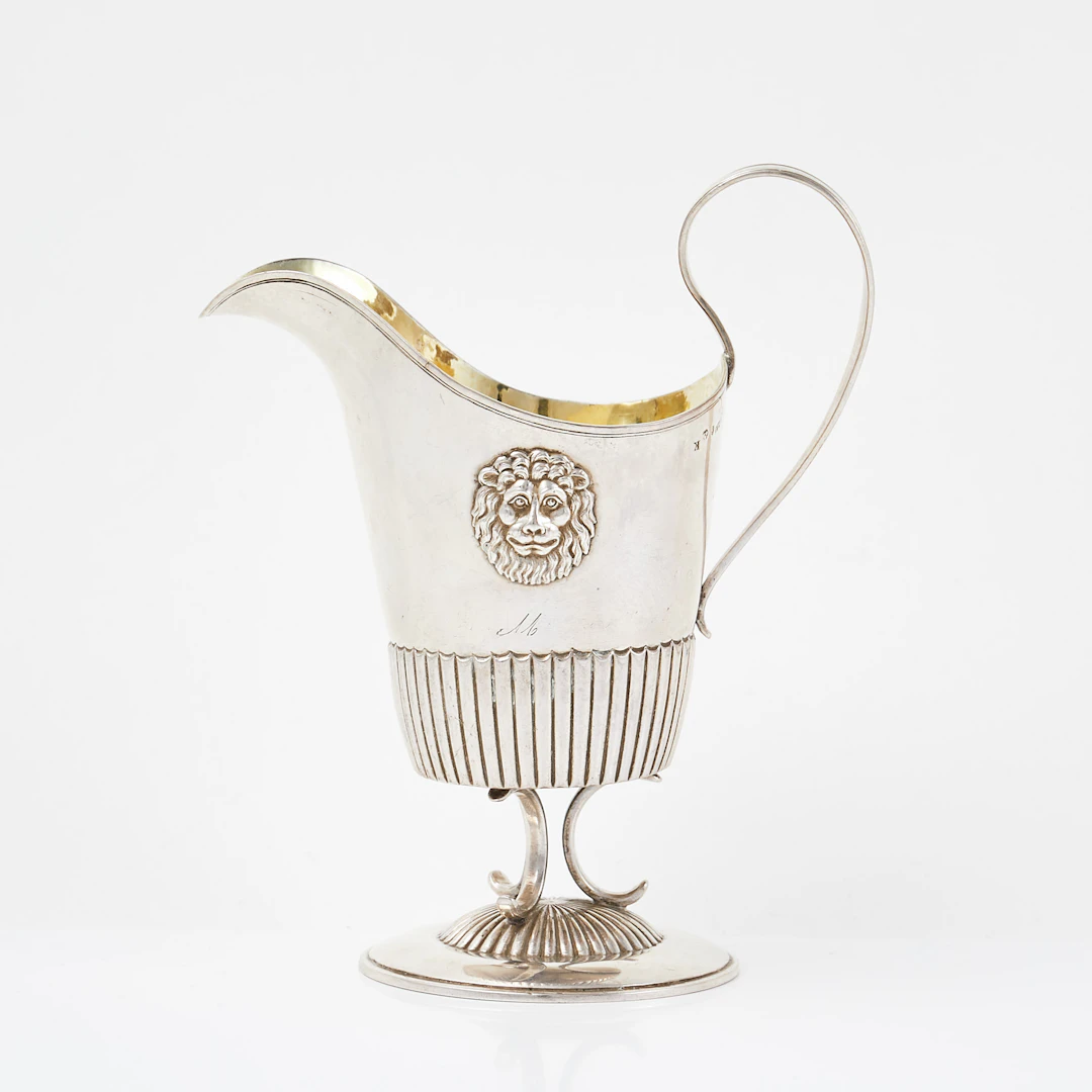 JOHAN PETTER GRÖNWALL verksam 1807-1843, Gräddkanna, med lejonmaskaron