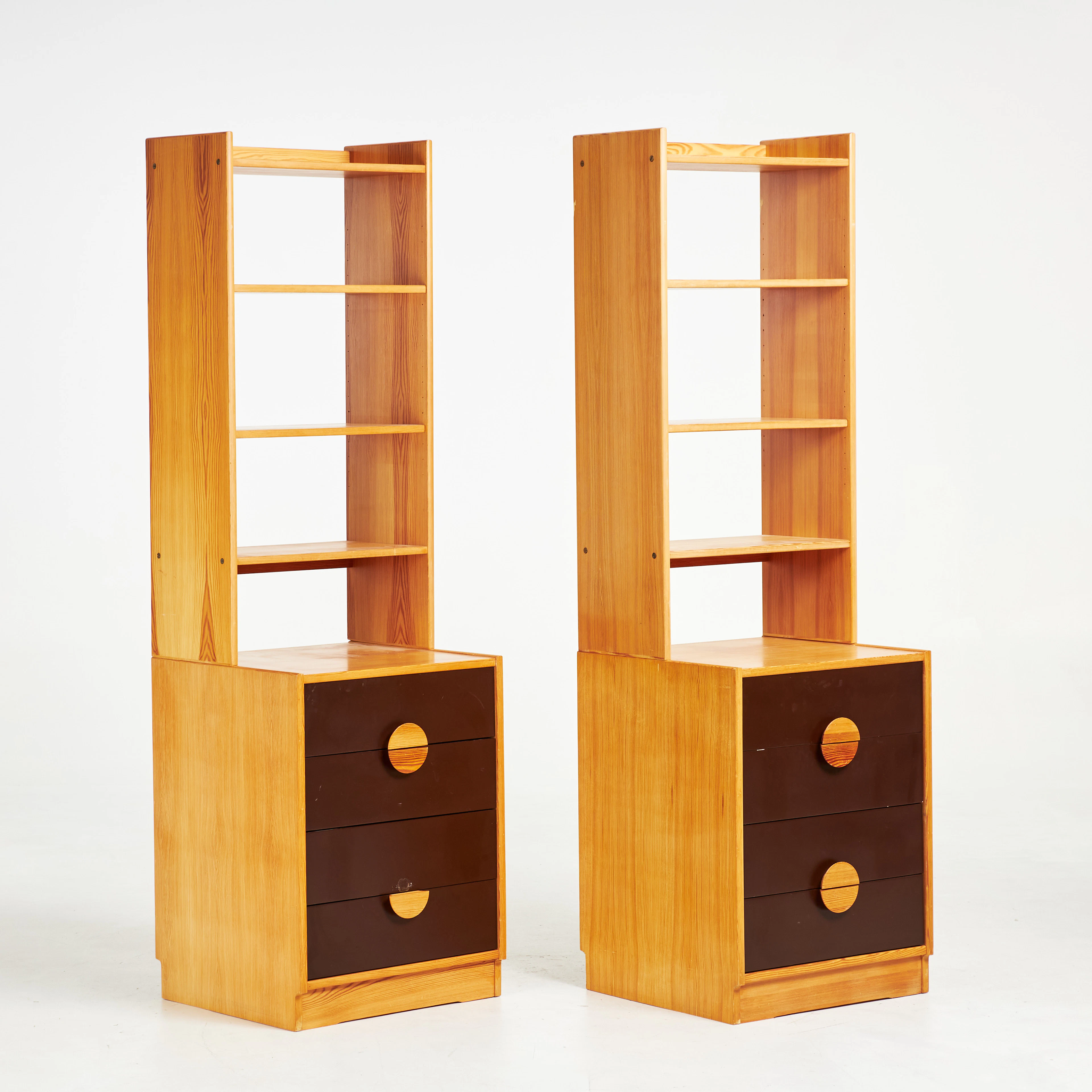 THOMAS JELINEK. Bokhyllor, 1 par, "Comet", för IKEA, 1970-tal, furu