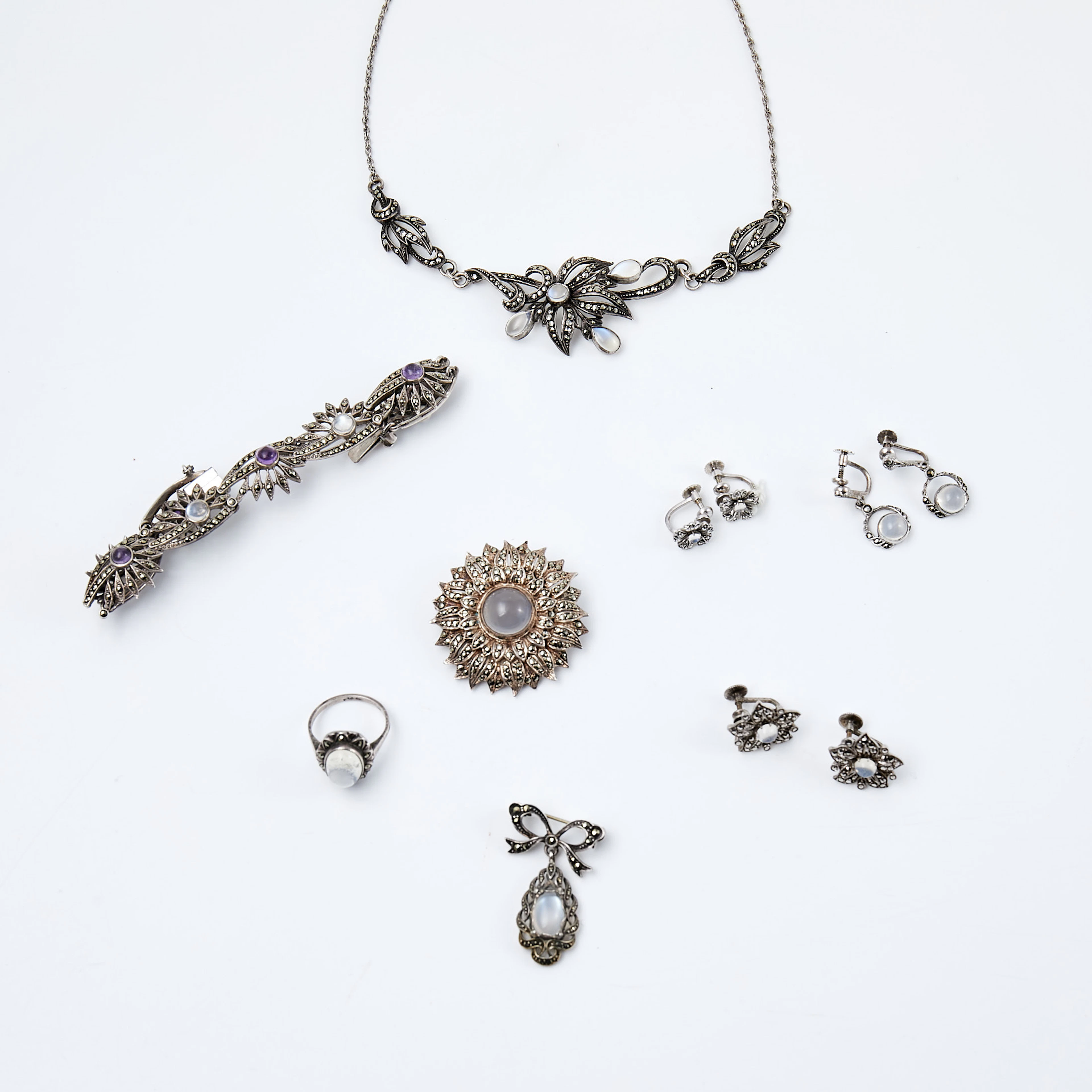 HALSBAND, ARMBAND, BROSCHER, 2 st, RING, ÖRHÄNGEN, 3 par, silver