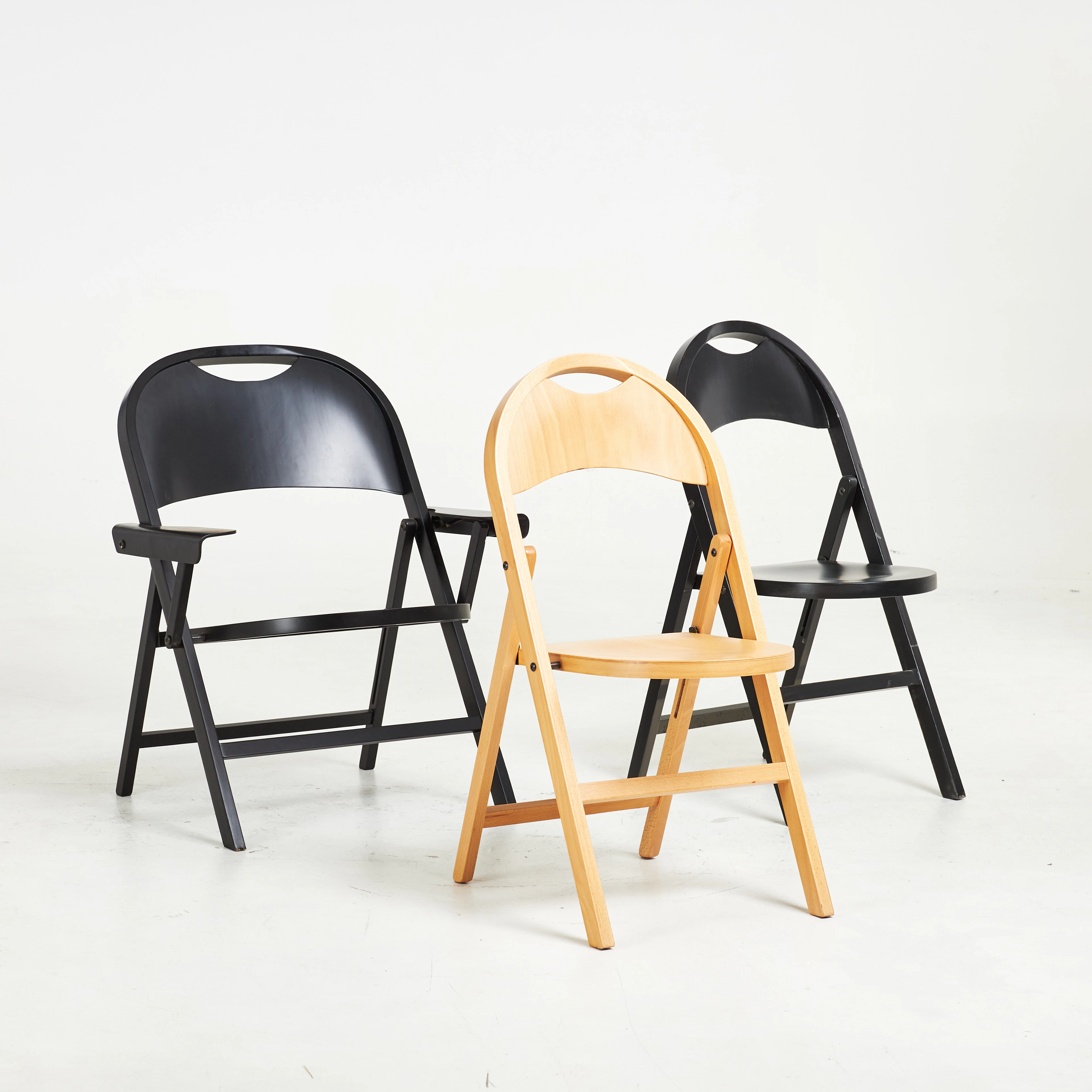 ACHILLE & PIER GIACOMO CASTIGLIONI, stolar och karmstol, 3 dlr, ihopfällbara