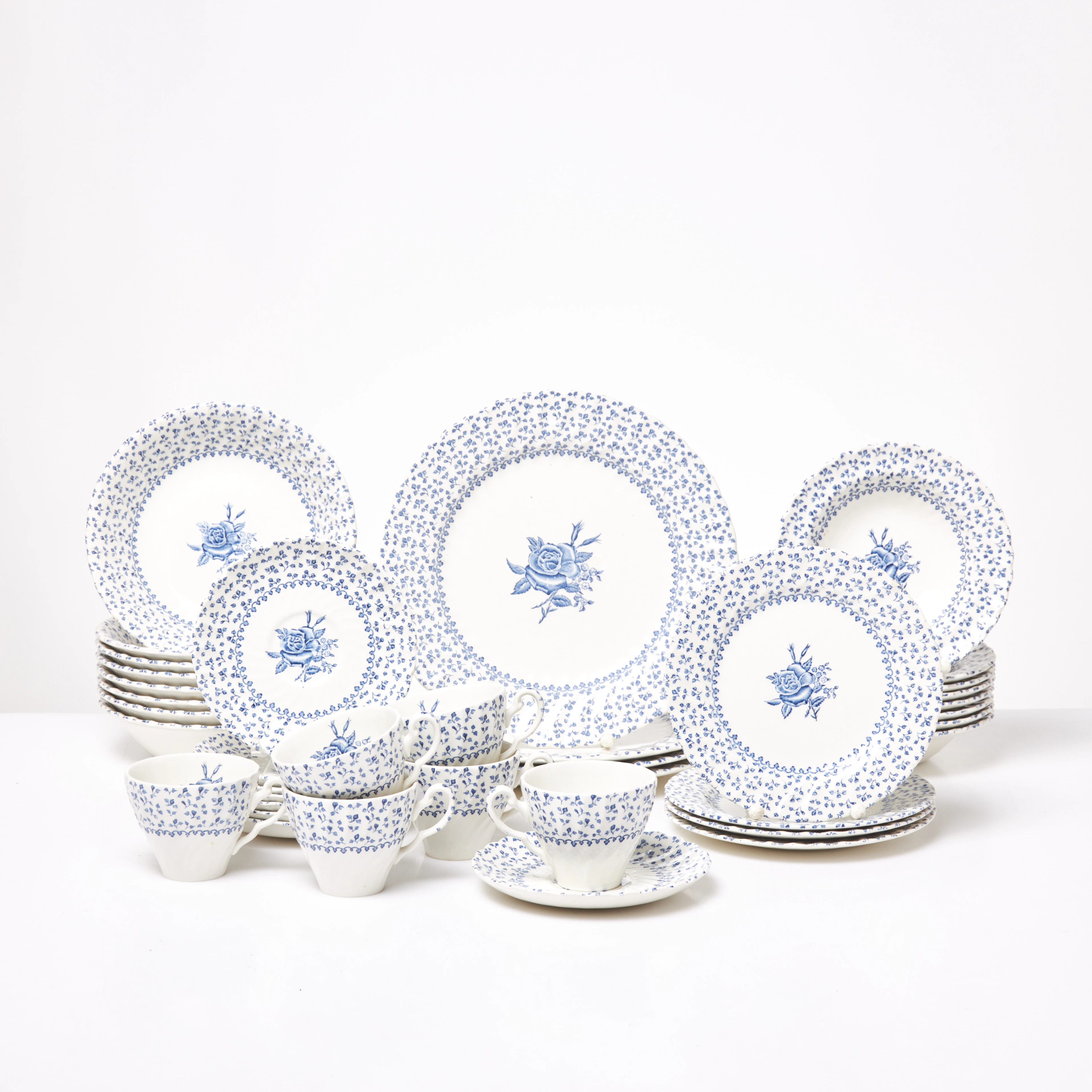 SERVISDELAR, 30 delar, "Rose Bouguet", Royal Victoria, England, flintgods.