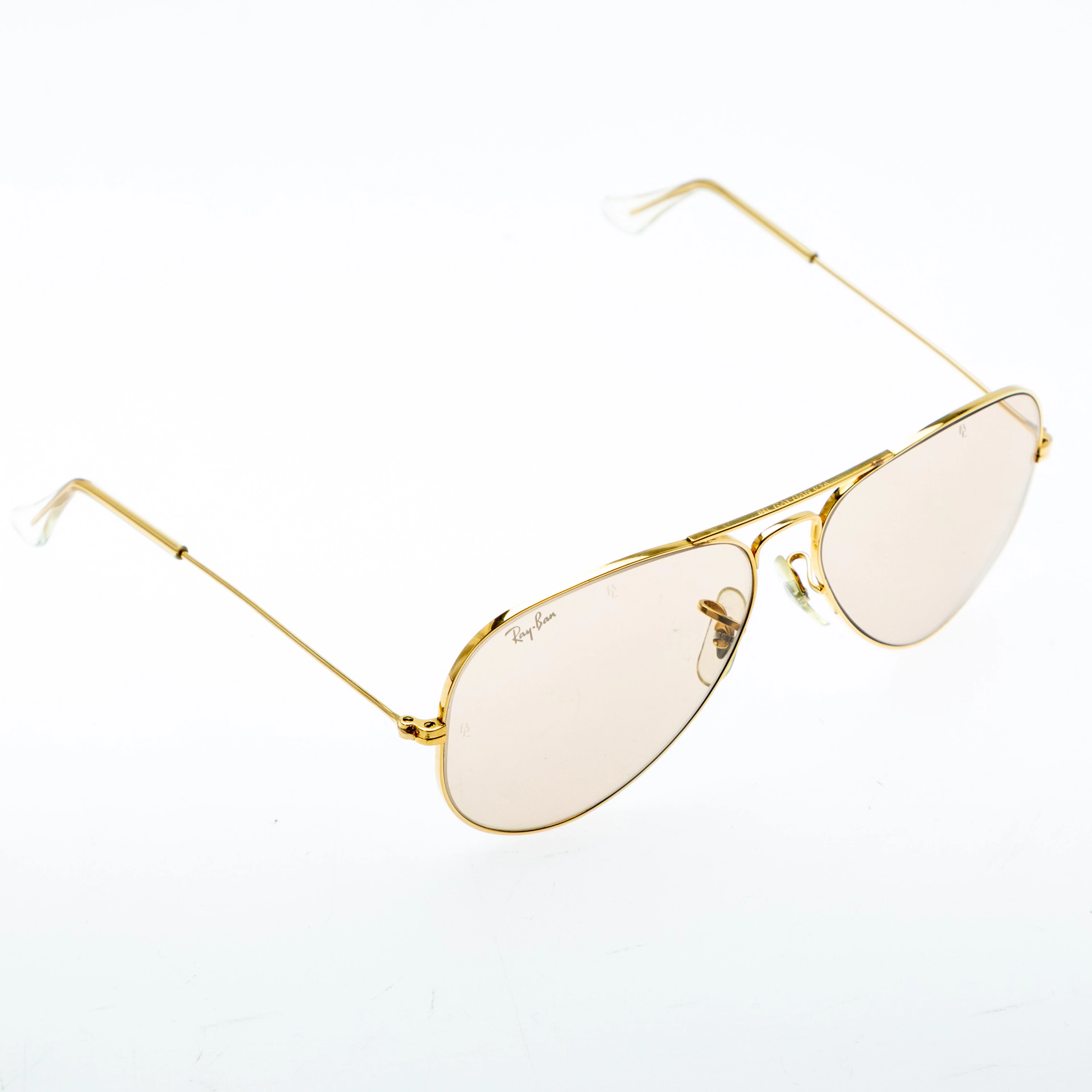 RAY-BAN. Sonnenbrille AVIATOR.