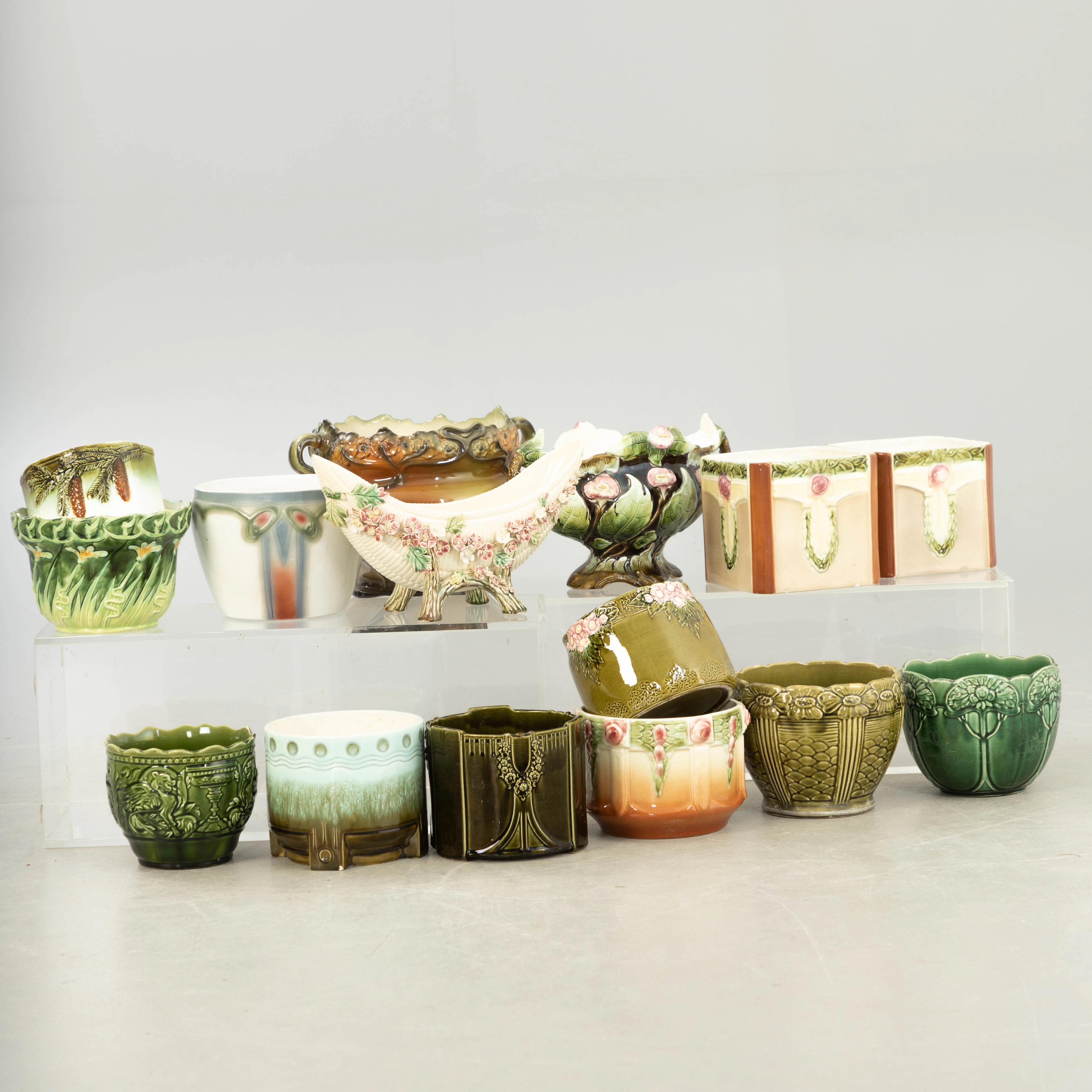Jugendstil Blumenübertöpfe, Cachepots, Keramik/Steinzeug, 1. Hälfte