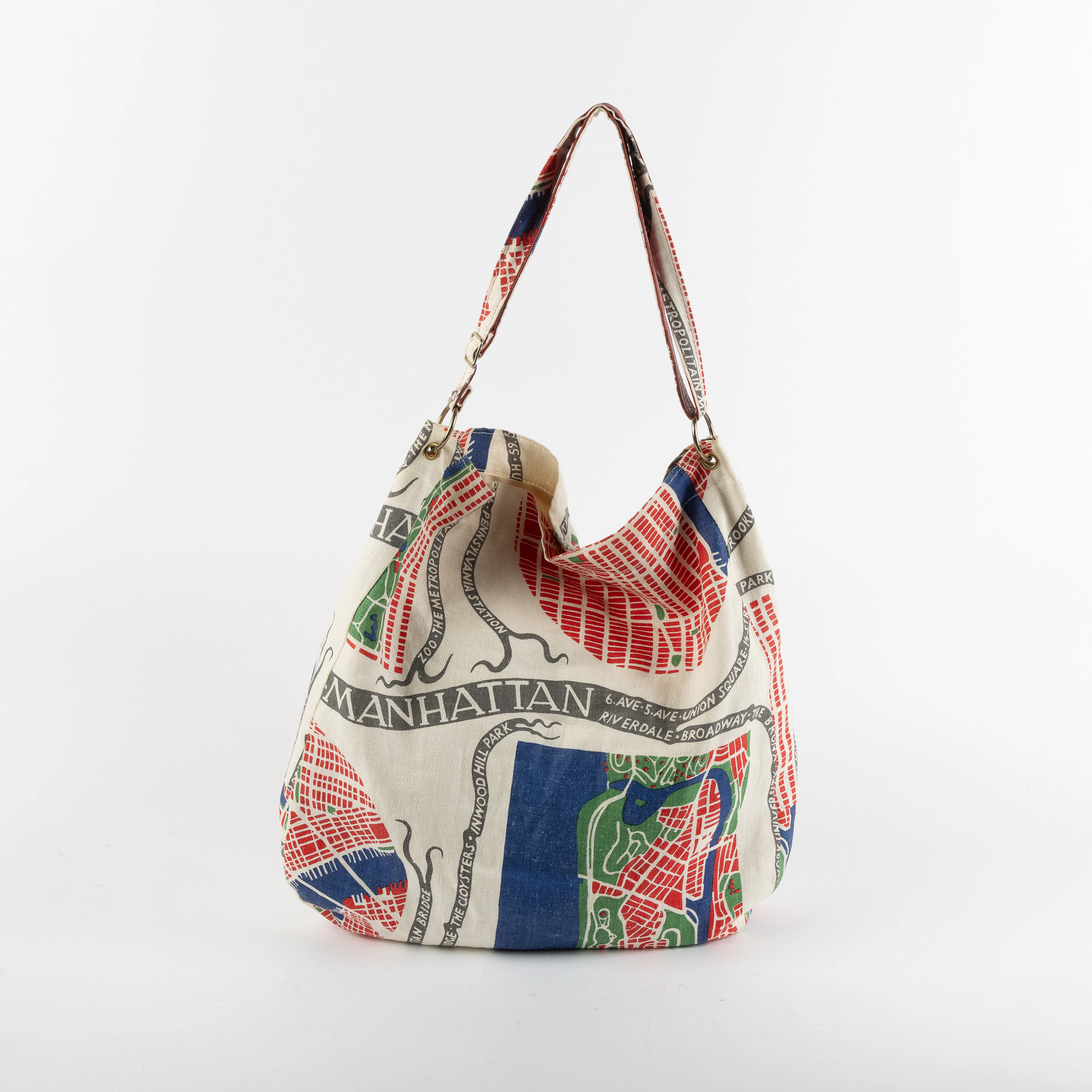 FIRMA SVENSKT TENN, axelremsväska, "Manhattan", Josef Frank.