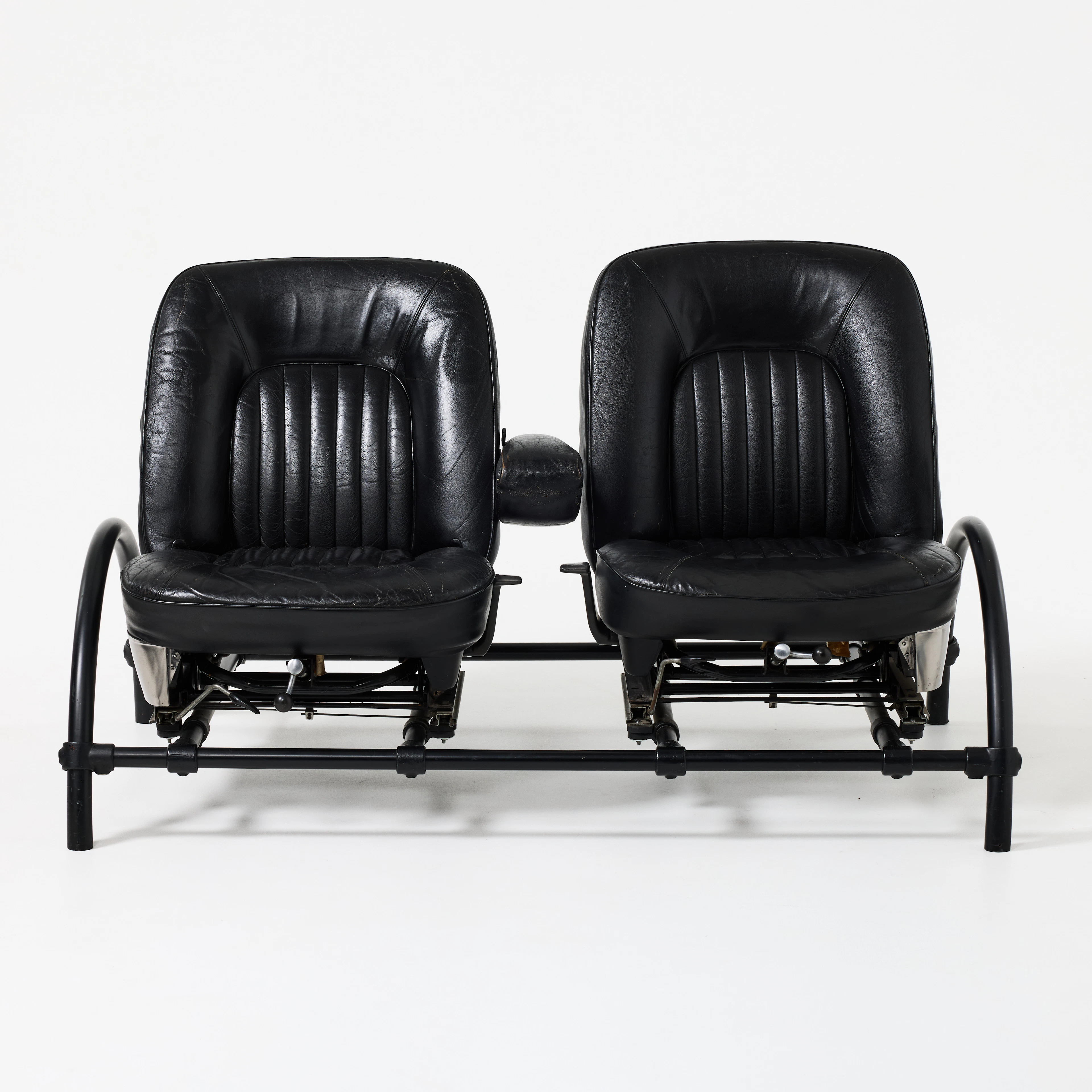 RON ARAD. "Rover 2-Seater 3.5 Litre", soffa, One Off Ltd, London 1980-tal