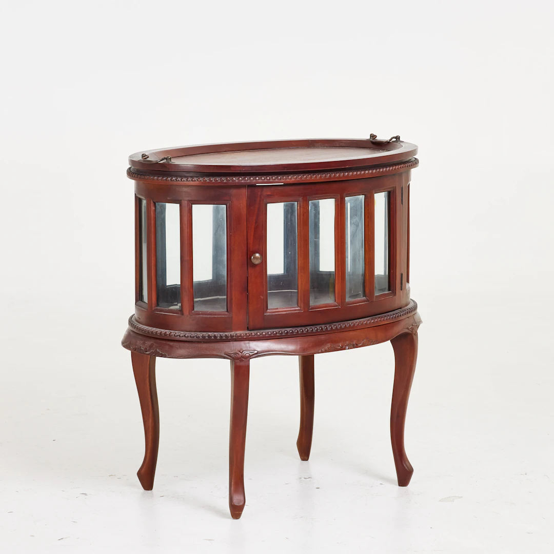 BARSKÅP med SERVERINGSBRICKA. Stomme i mahogny, rokoko-stil, 1900-talets mitt.