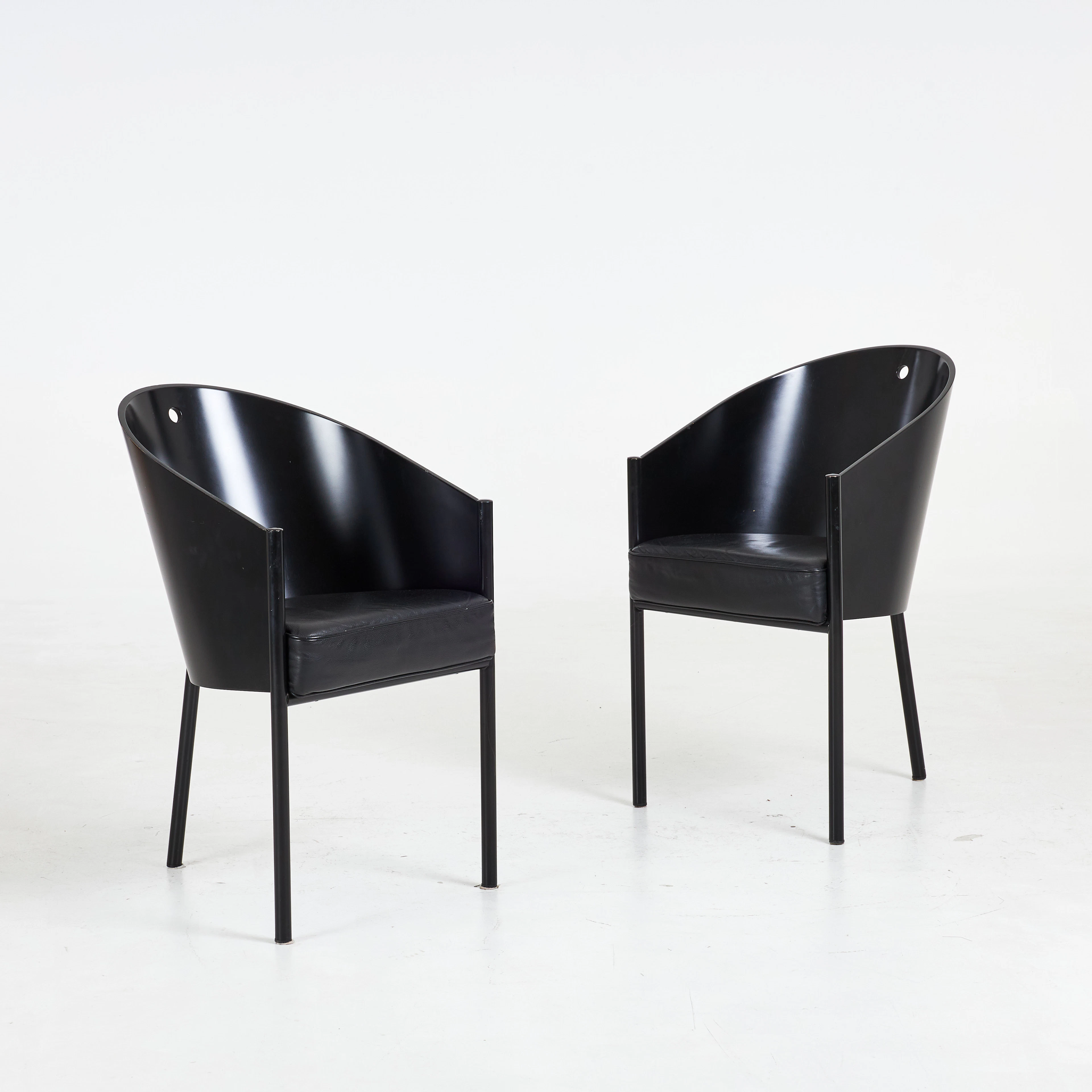 PHILIPPE STARCK. "Costes", karmstolar, ett par, formpressad rygg