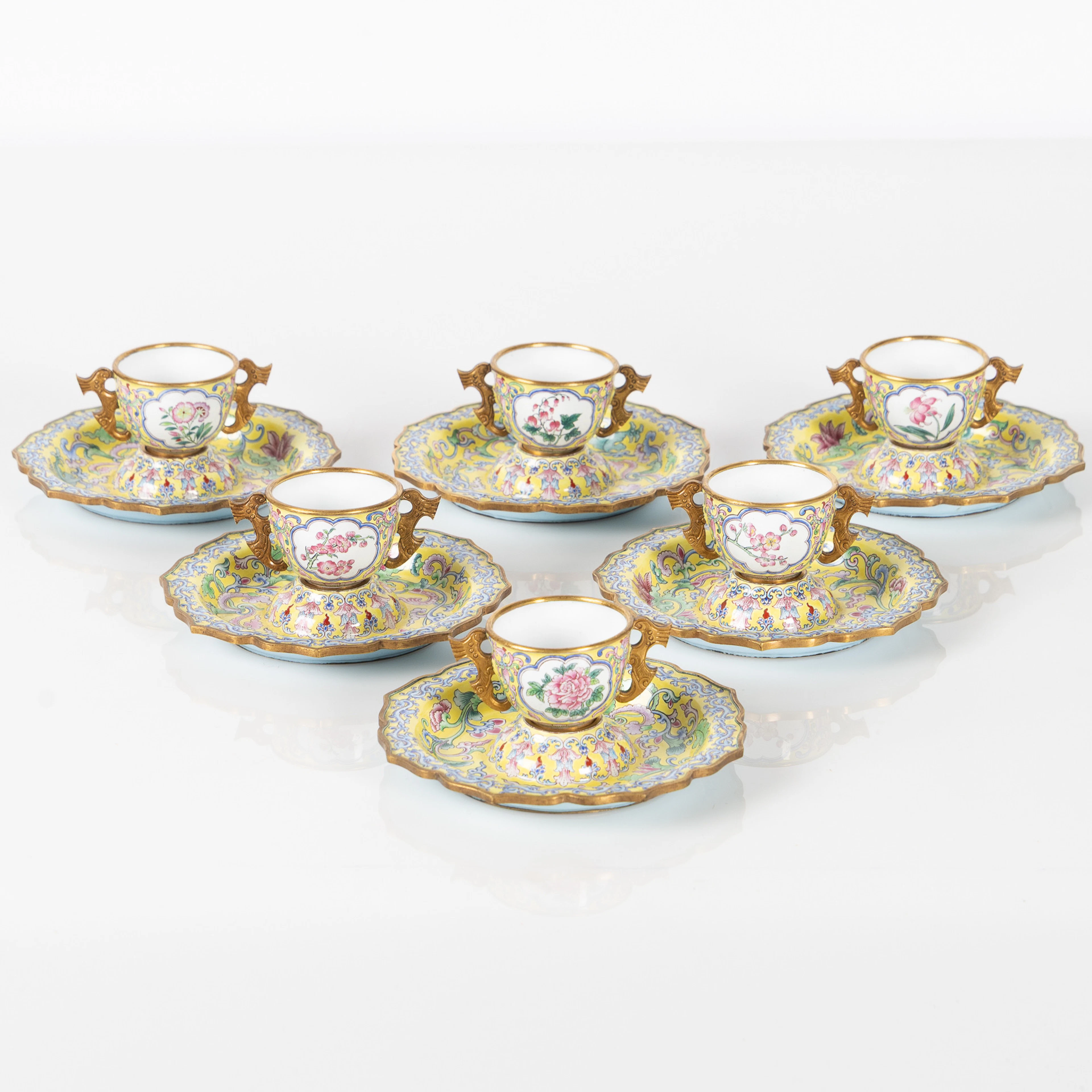 TESERVIS, Cloisonné, Kina, 18/1900-tal.