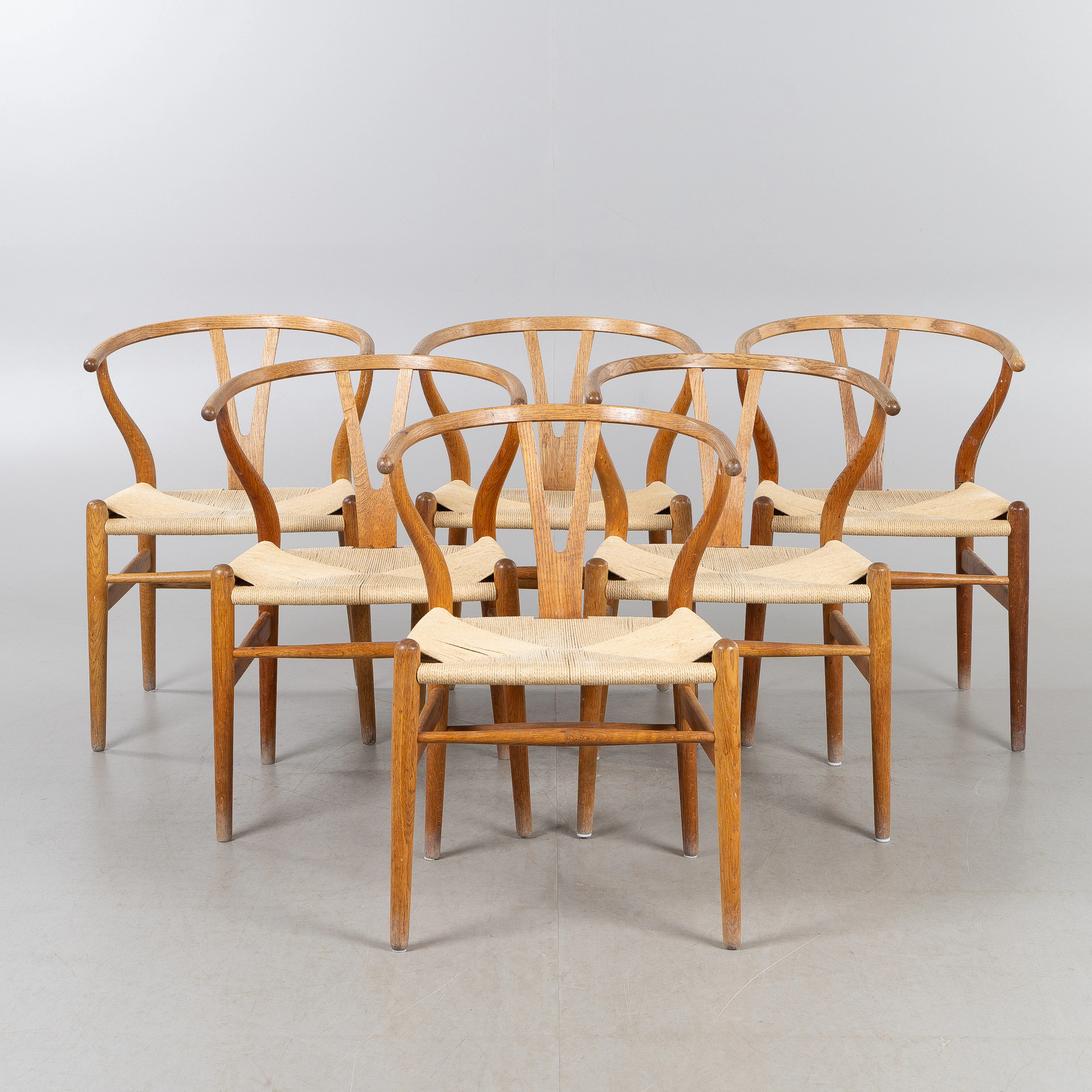 HANS J WEGNER. Stolar, CH24, "Y-stolen", 6 stycken, brännmärkta Carl