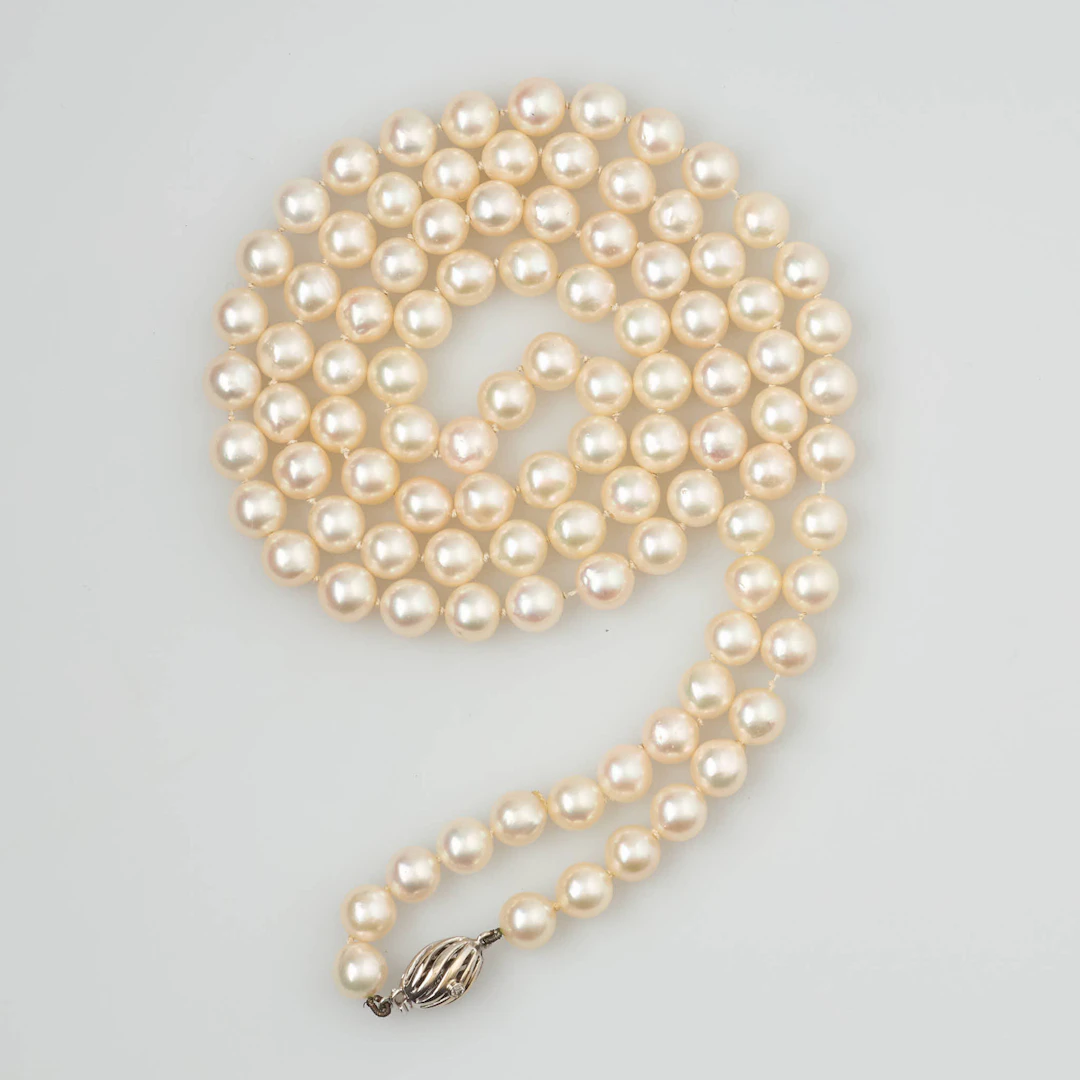 PÄRLCOLLIER, 18K låsa med diamanter, Finn Safir 1970-1980-talet.