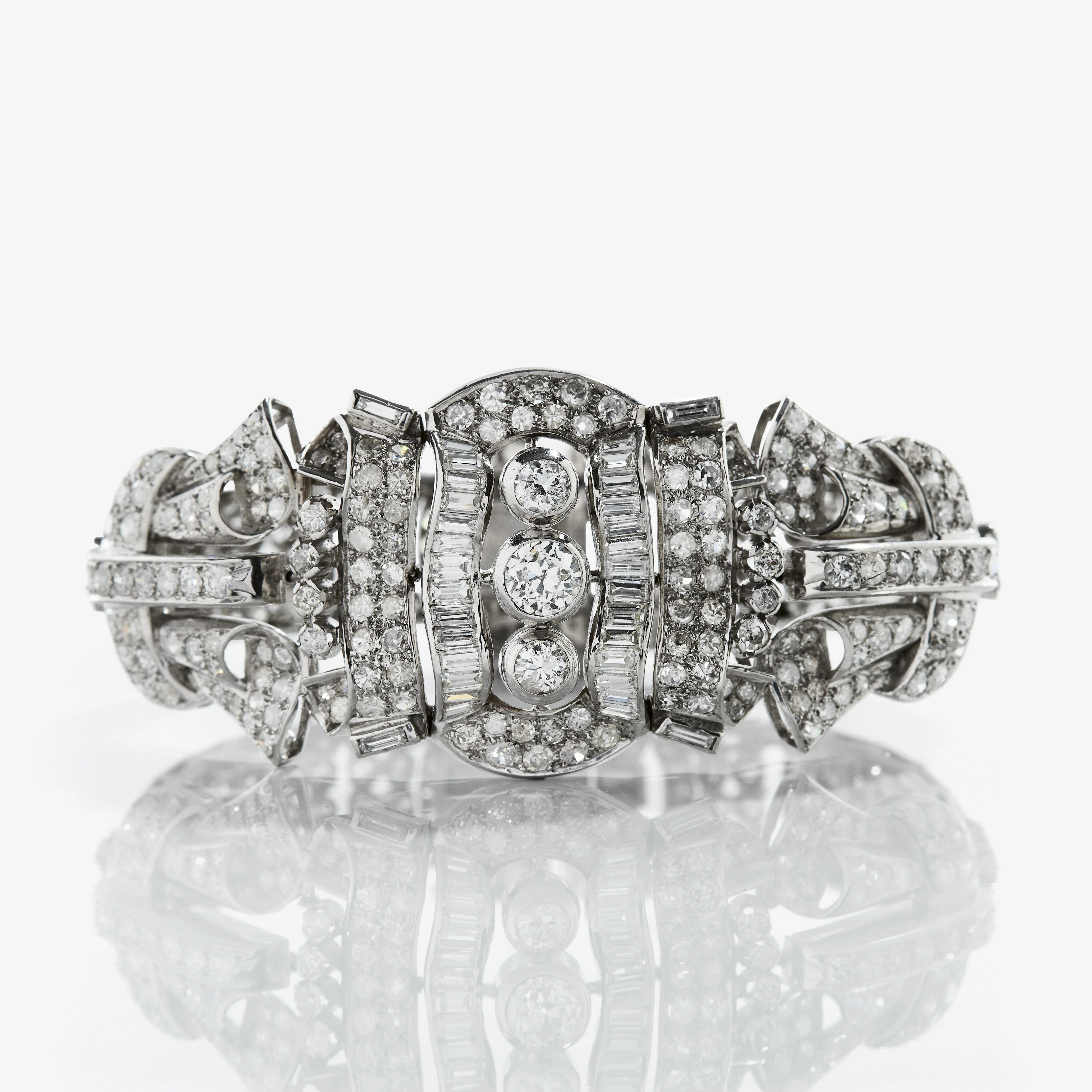 ARMBAND, platina och diamanter, Art Déco, Frankrike 1930/40-tal.