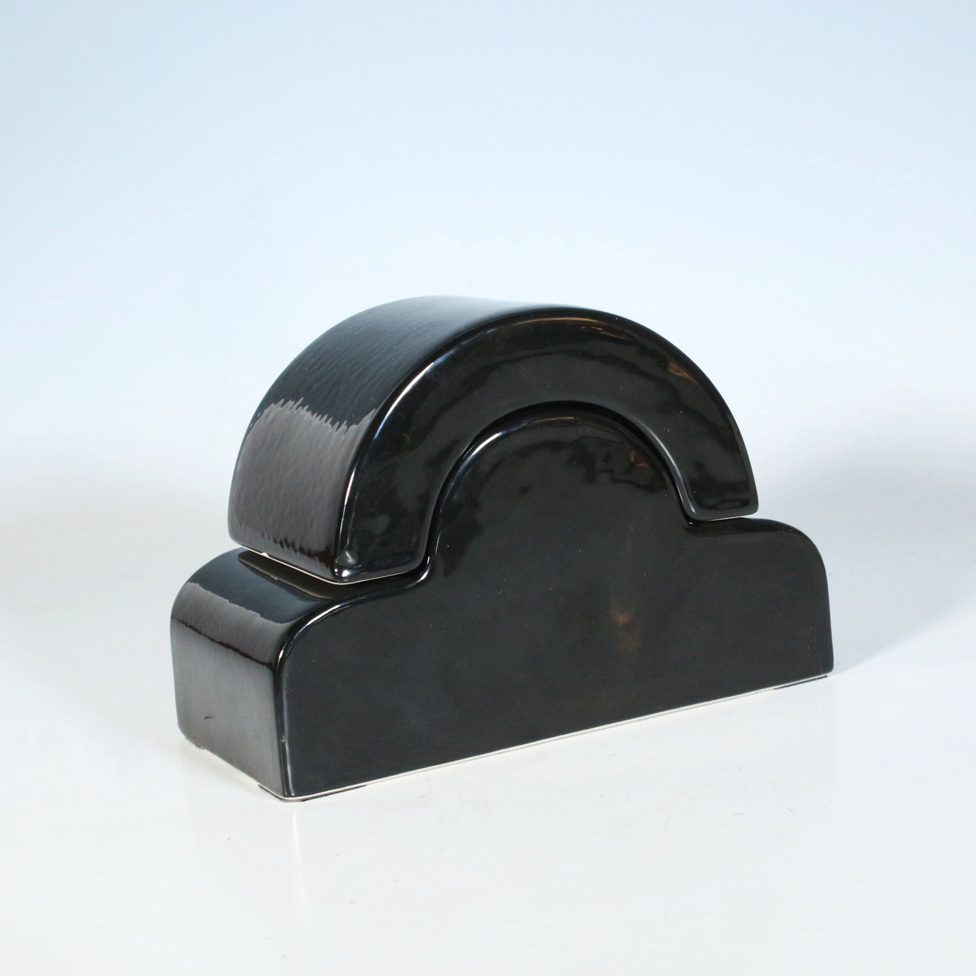 ETTORE SOTTSASS. Keramik „Y26“ aus der Yantra Serie, Design 1969, Italien.
