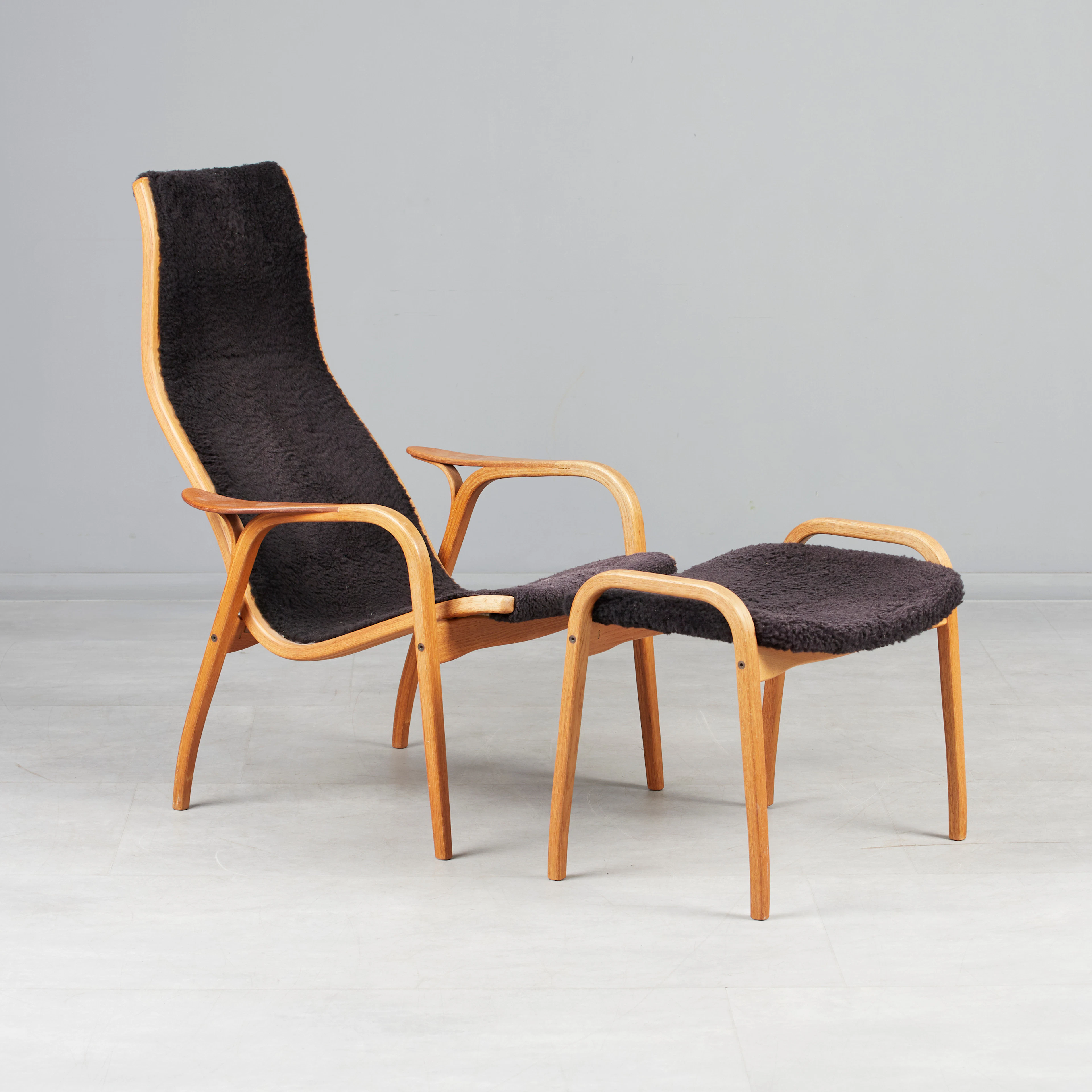 YNGVE EKSTRÖM. Swedese, Sessel / Lounge Chair mit Ottomane, Modell