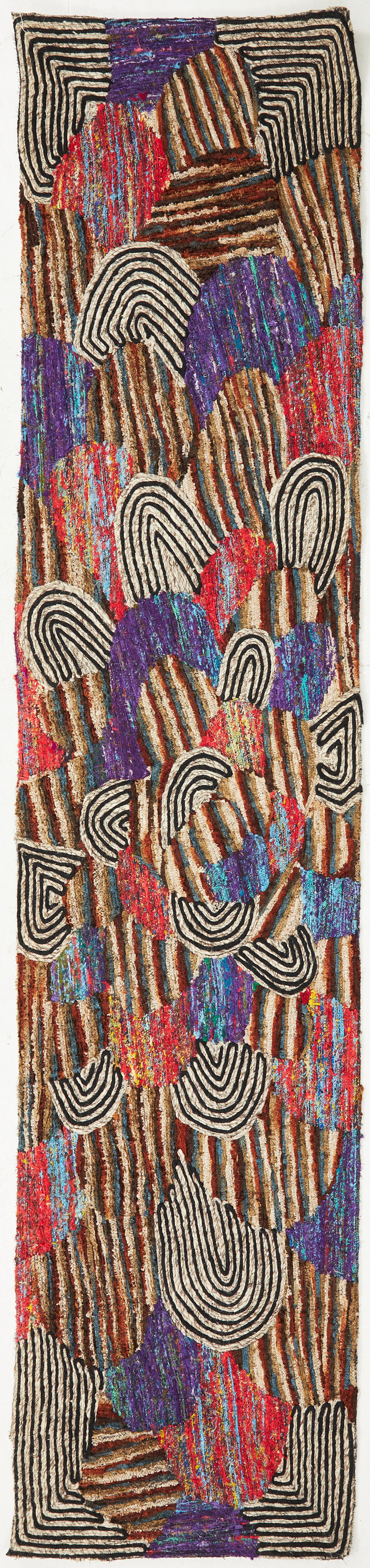 MATTA. Modern, gallerimodell, ca 290x77 cm.