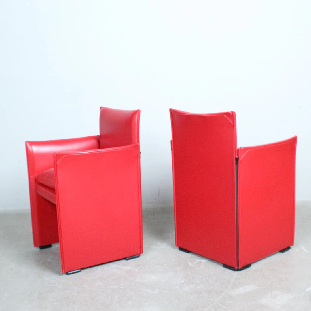 MARIO BELLINI. für Cassina, Paar Armlehnstühle , Modell '' Break 401