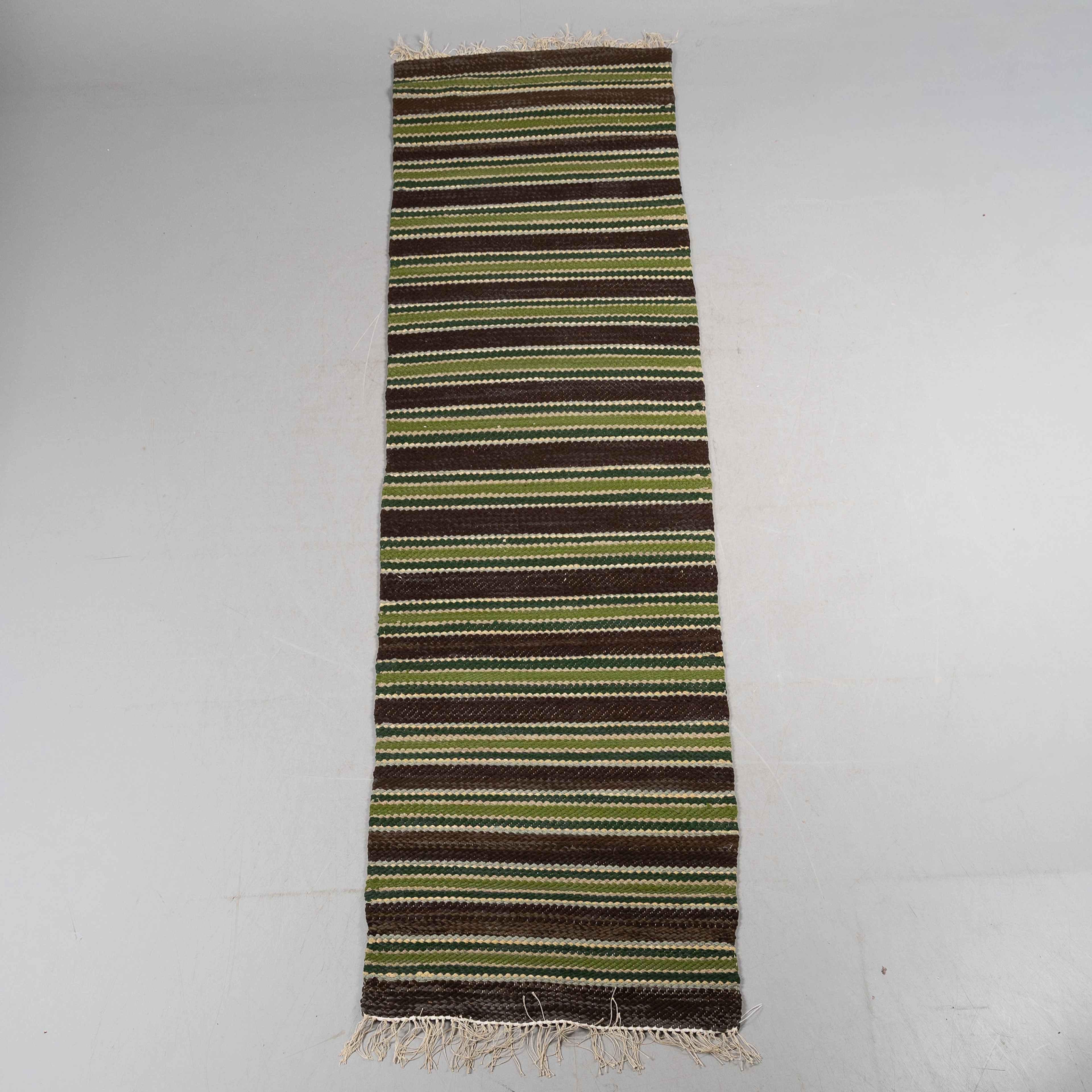 TRASMATTA, Sverige, 1950/60-tal, ca 360 x 90 cm.