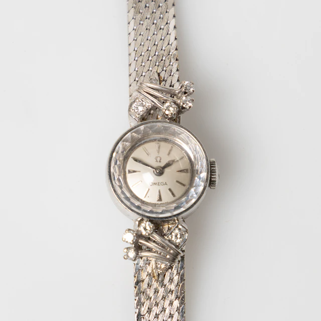 OMEGA, smyckesur, 15 mm, 18K vitguld, 1960-tal.