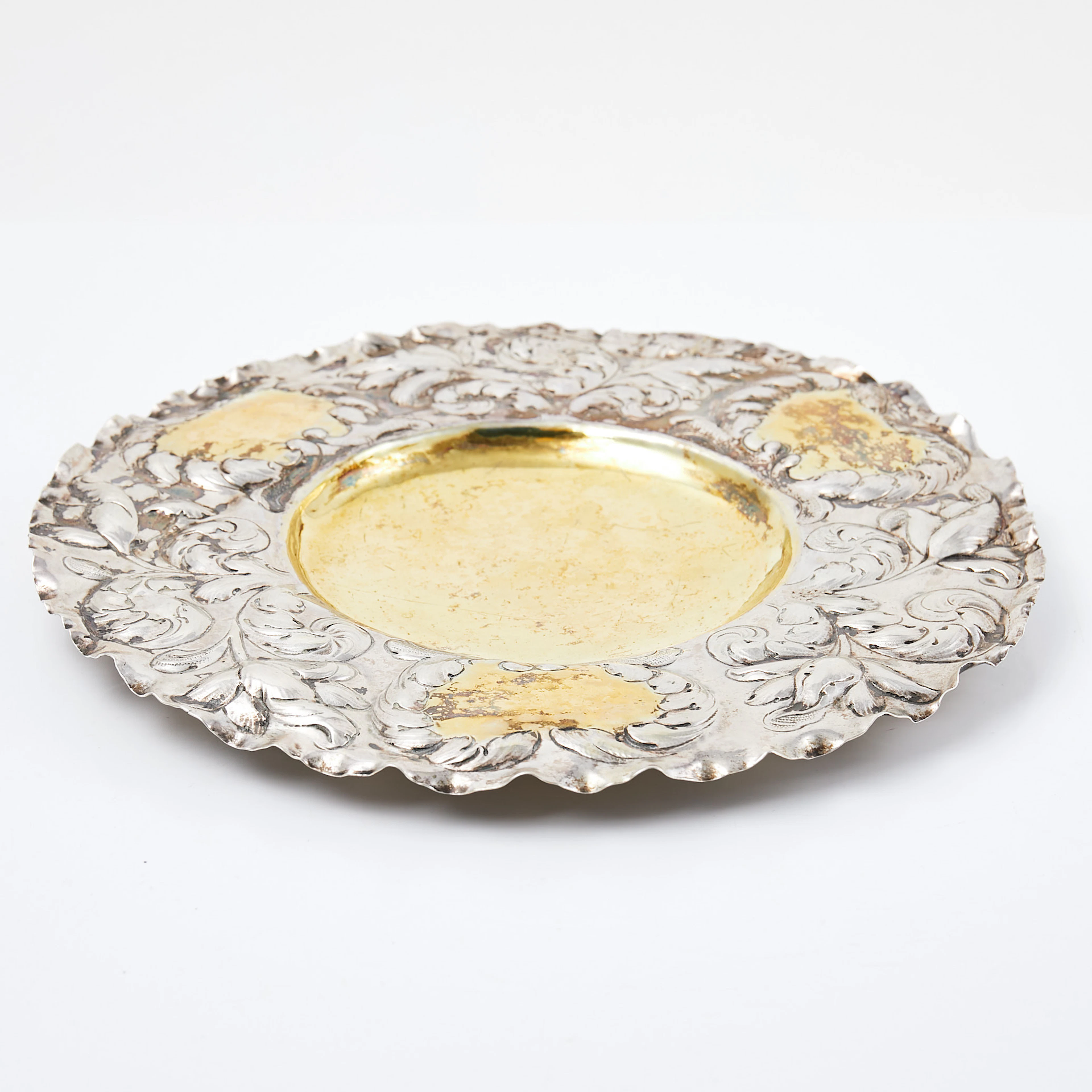 FAT, silver, rokoko, delvis förgylld, punsad dekor, 1700-tal.