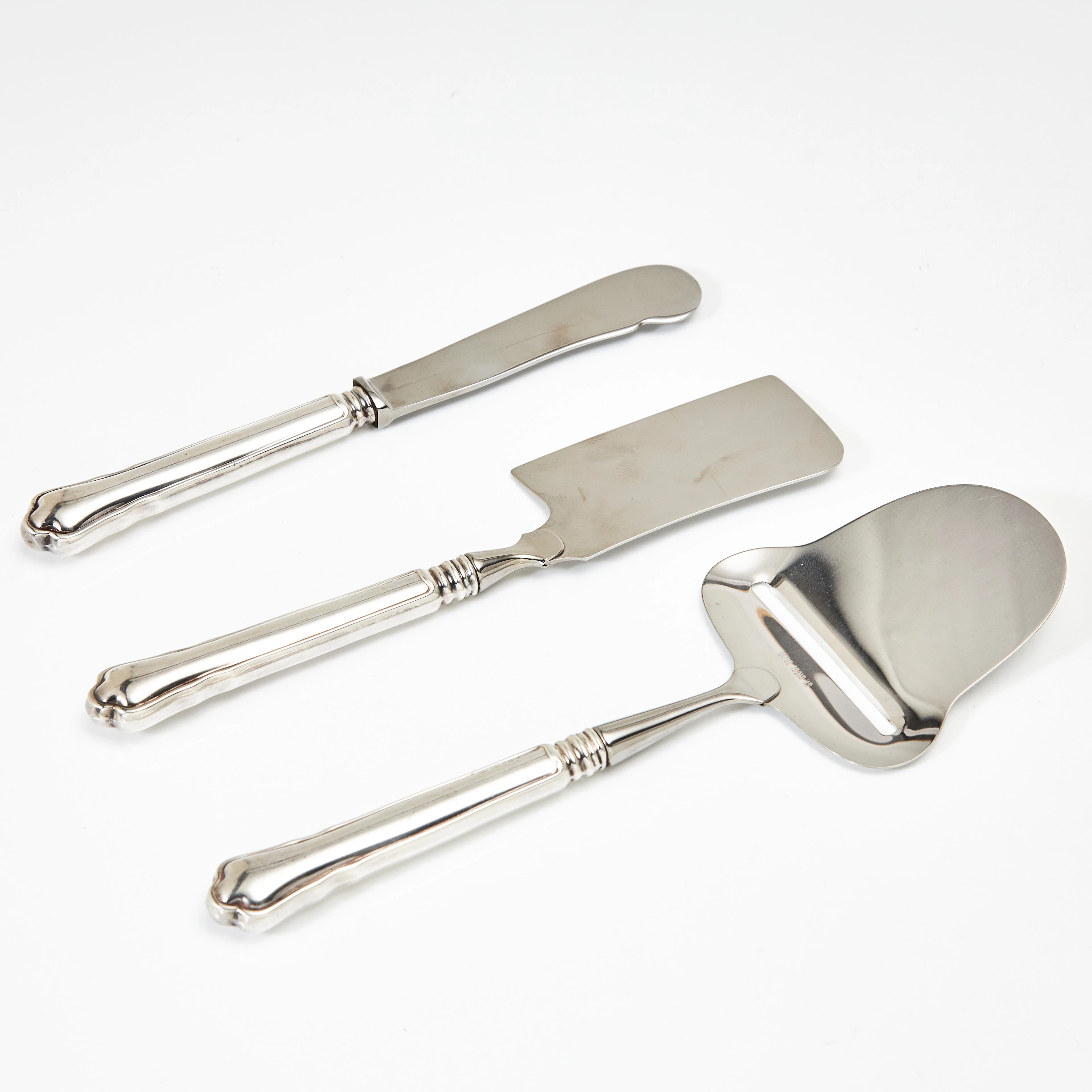 OSTHYVEL, OSTKNIV & SMÖRKNIV, 3 dlr., Chippendale, silver, Lidköping.