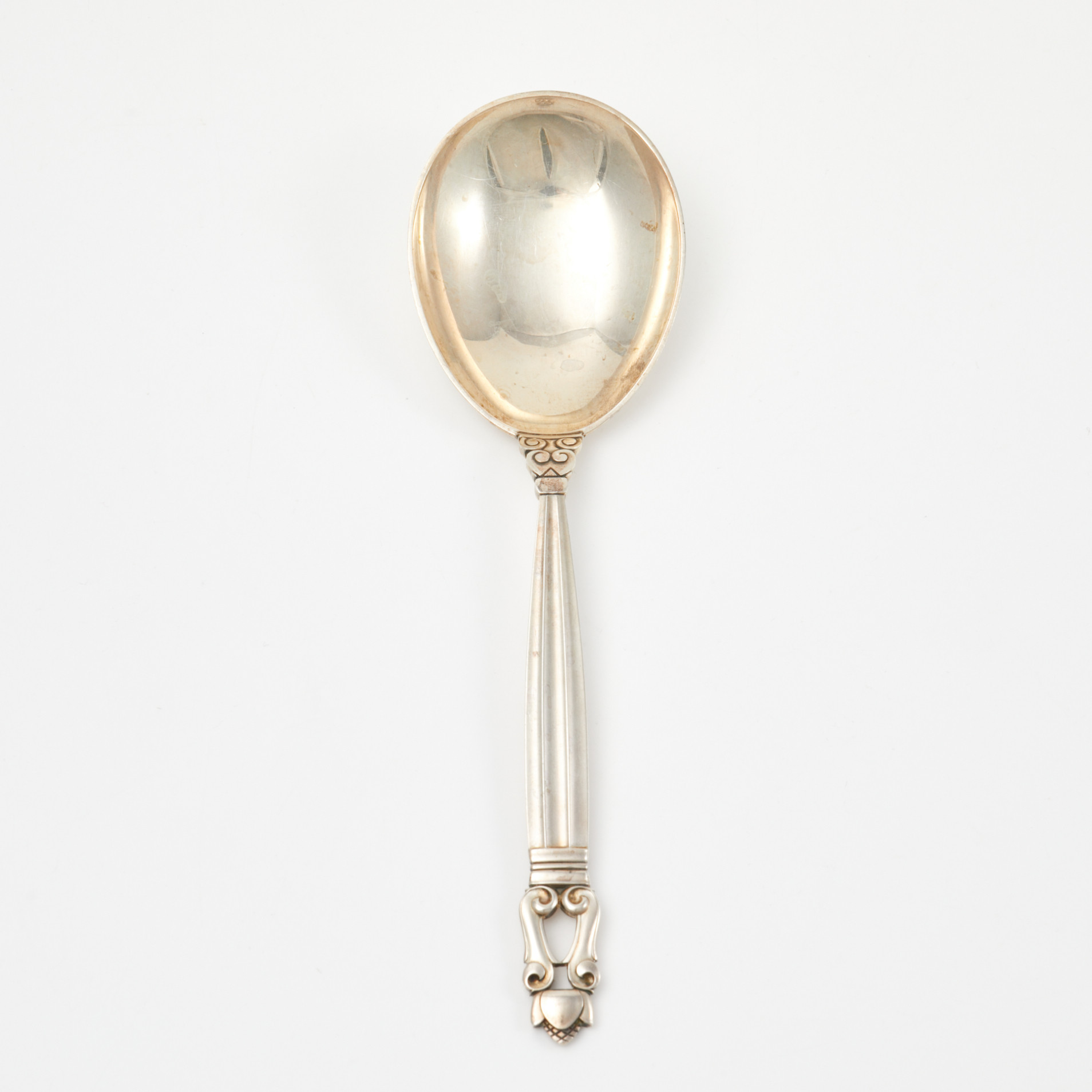 JOHAN ROHDE. Uppläggningssked, "Konge/Acorn", sterling silver, Georg