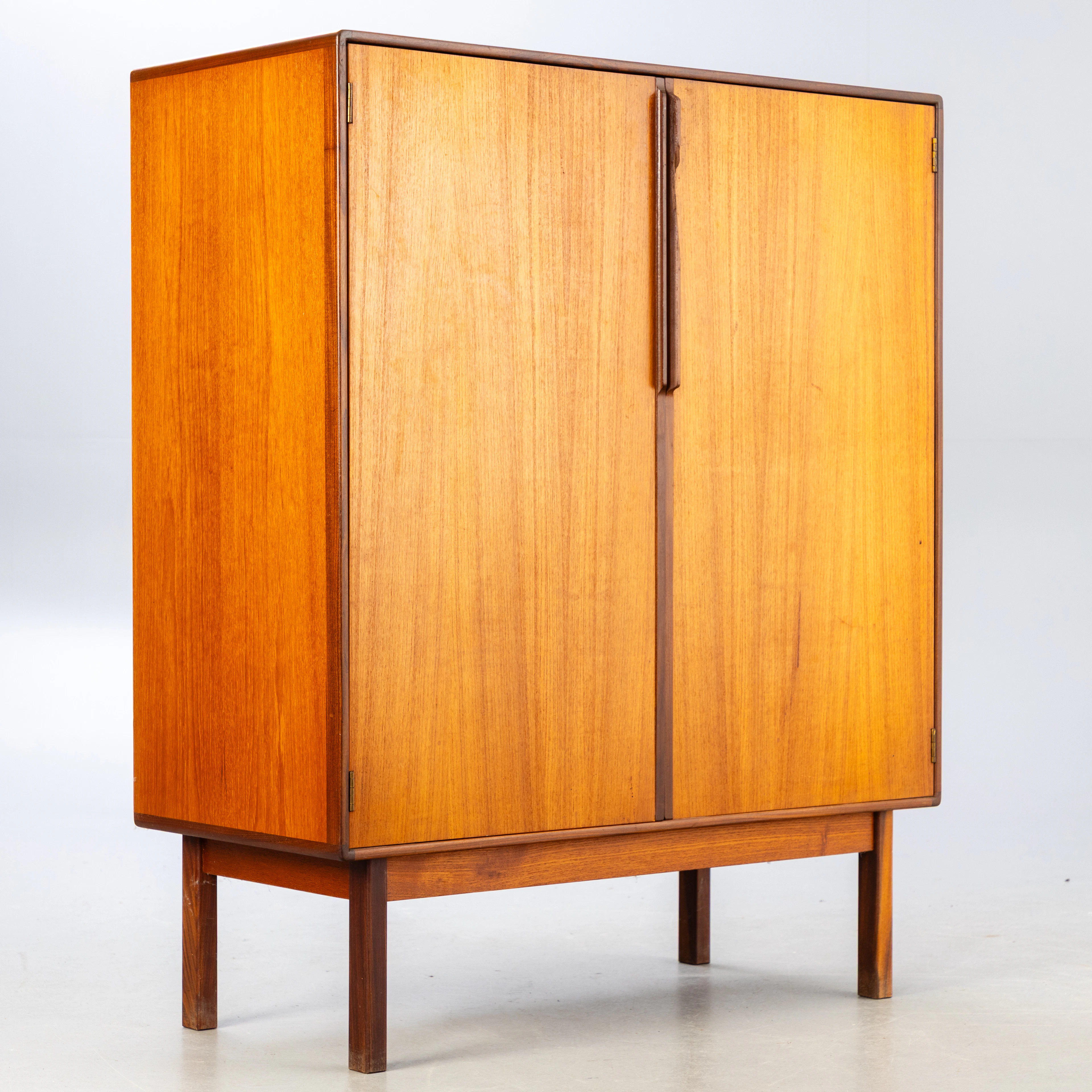 ASKO. Teak Schrank / Highboard, 2-türig.