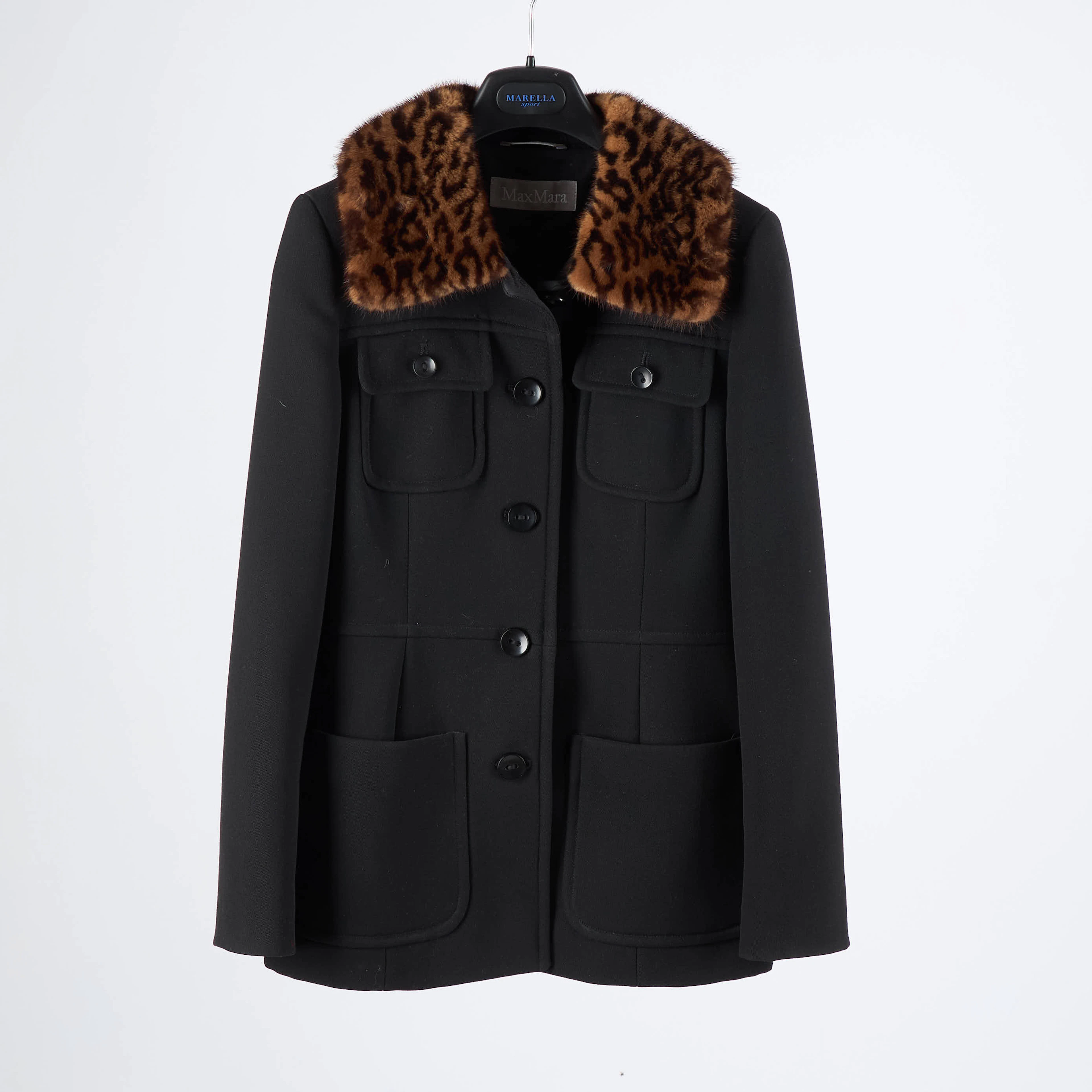 MAXMARA. Ulljacka, minkkrage.