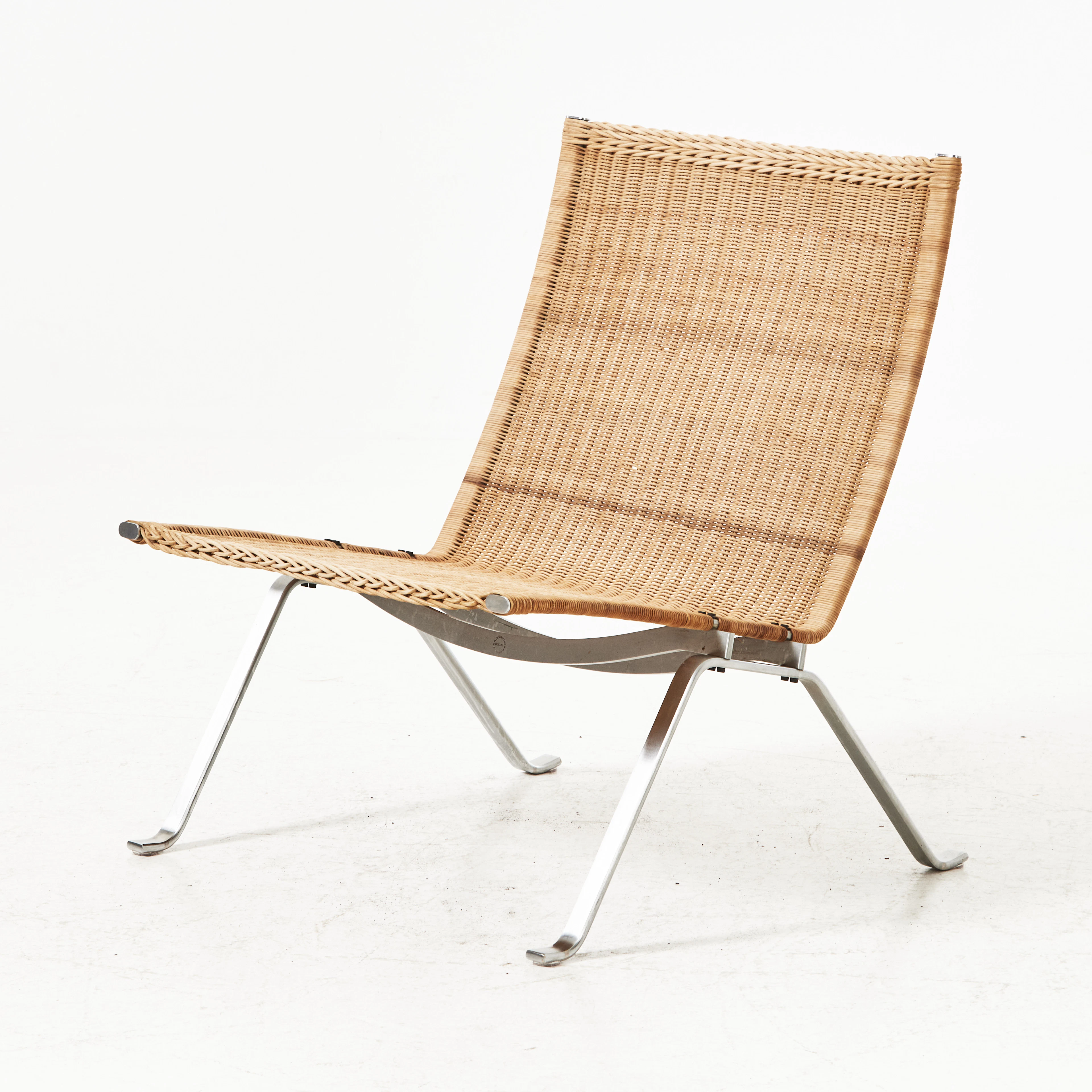 POUL KJAERHOLM. “PK-22“, fåtölj, Fritz Hansen, Danmark, modellen formgiven