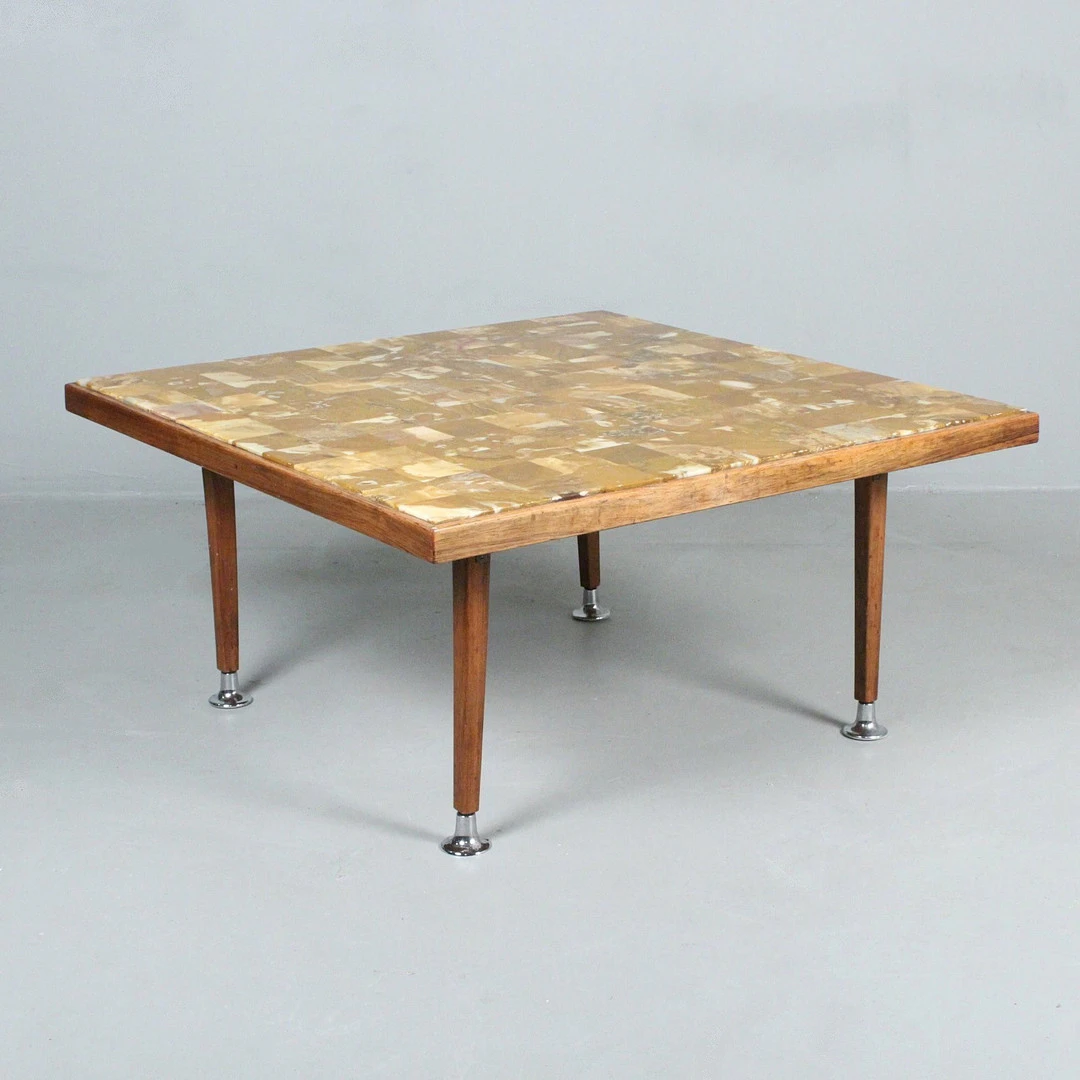 Mid-Century Couchtisch mit Mosaiksteinen aus Onyx-Marmor der 1970er.