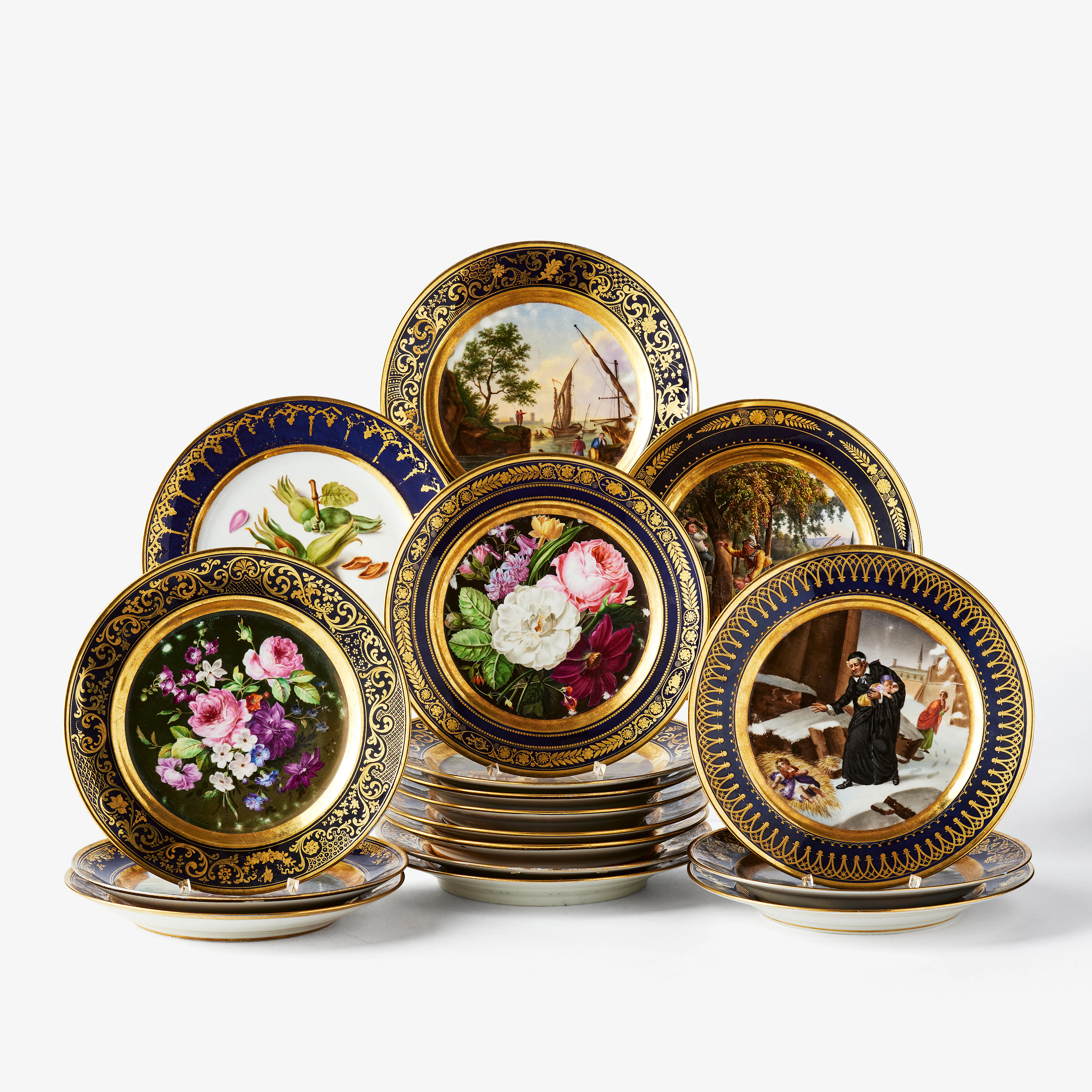 TALLRIKAR, 17 stycken, empire, Frankrike 1800-talets första hälft, porslin.