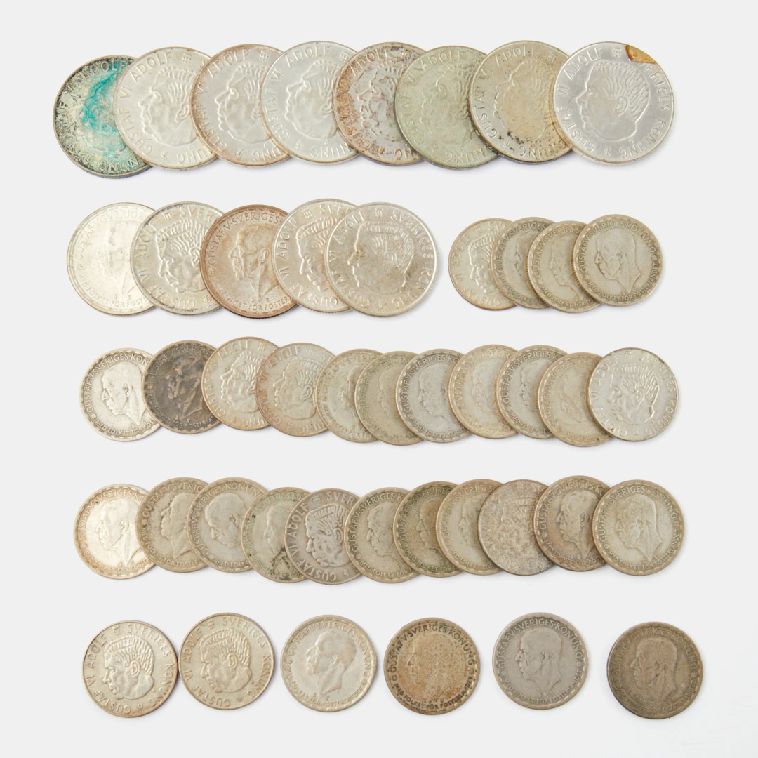 SILVERMYNT, 45 st, 1- 2- och 5 kronor, samtliga med en silverhalt på 40%.
