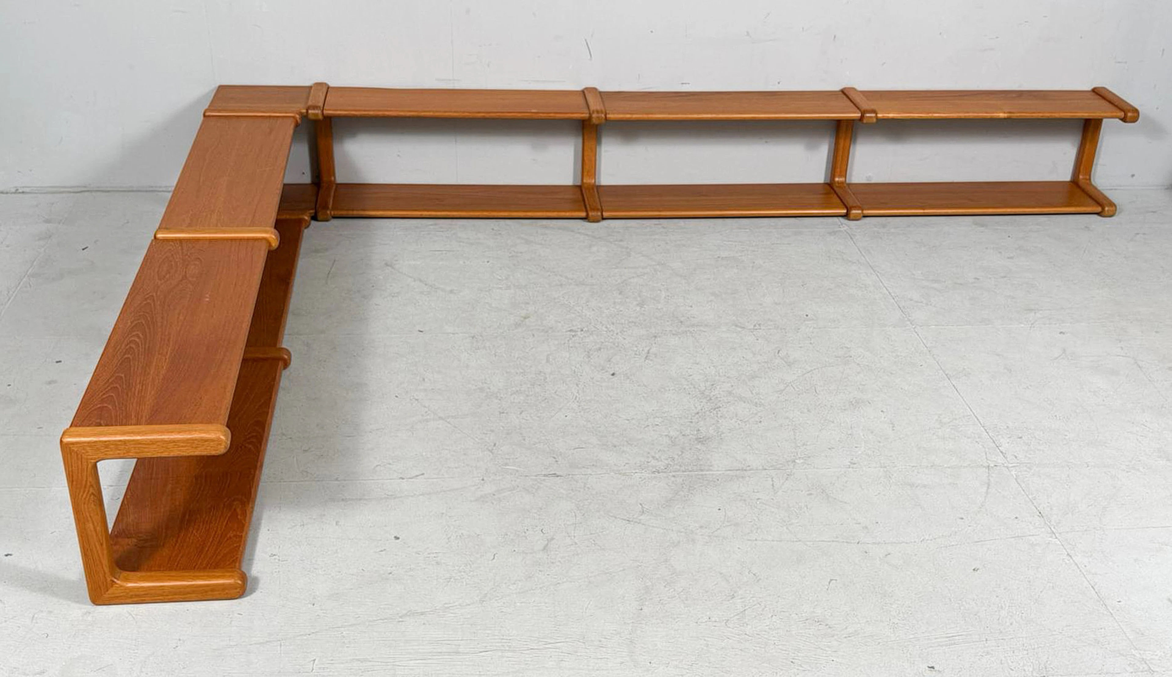 Modulares Wandregal/Eckregal von Dyrlund, Dänemark, 1960er Jahre.