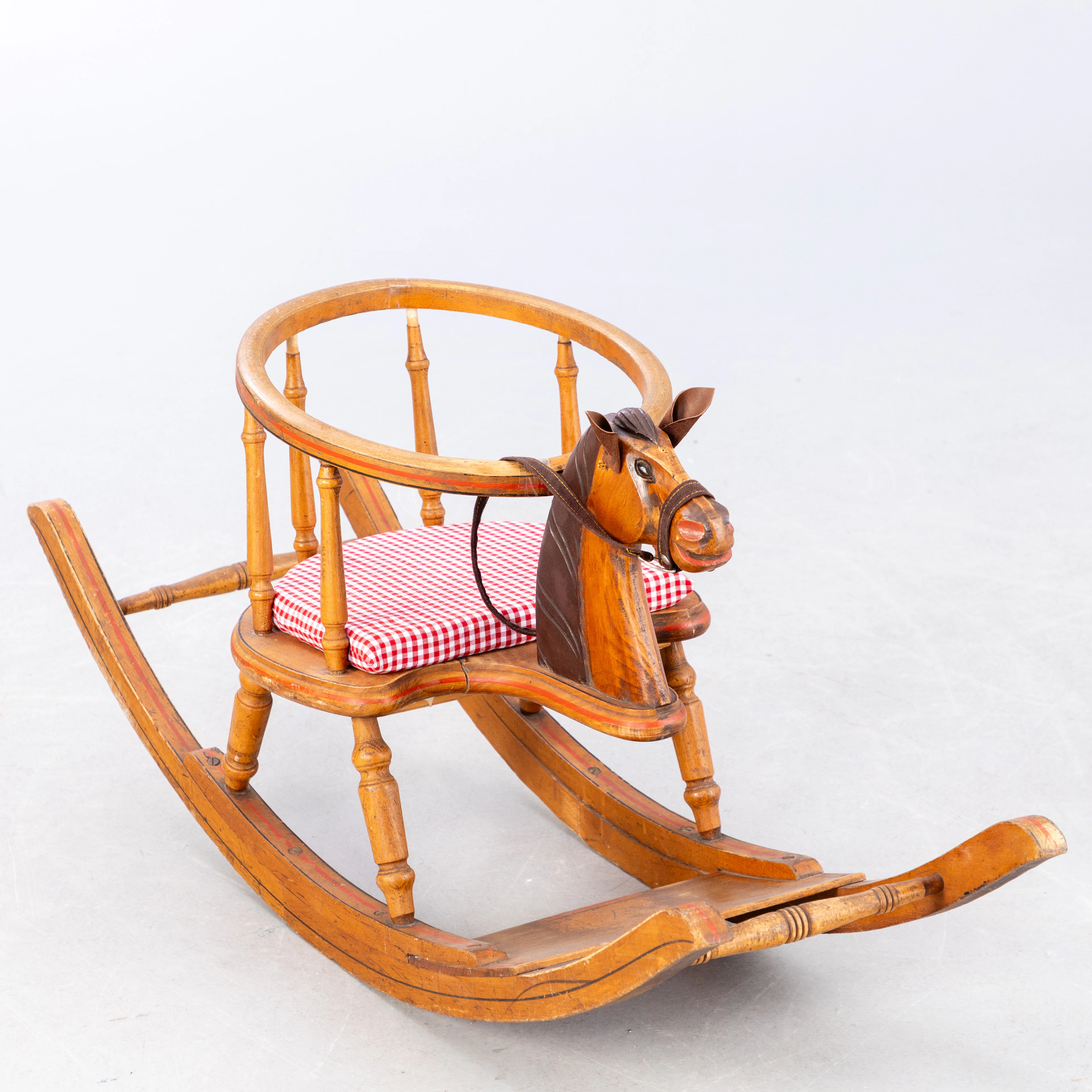 Schaukelpferd, Naether ´sche Kinderwagen- und Holzwarenfabrik, Zeitz