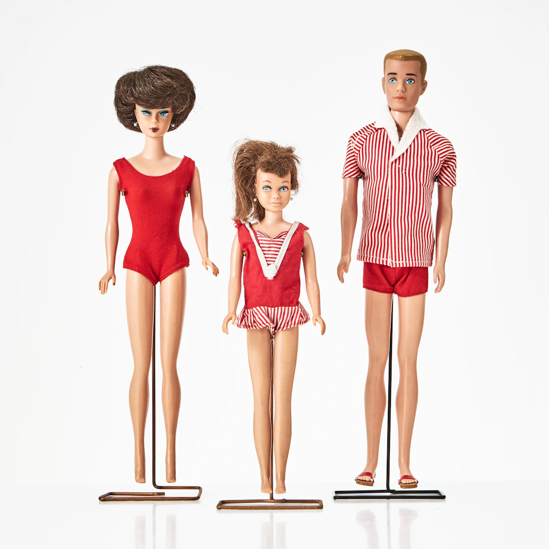 BARBIE, #850 SL Brunette Bubble Cut, KEN, #750 SL Blonde Molded Hair