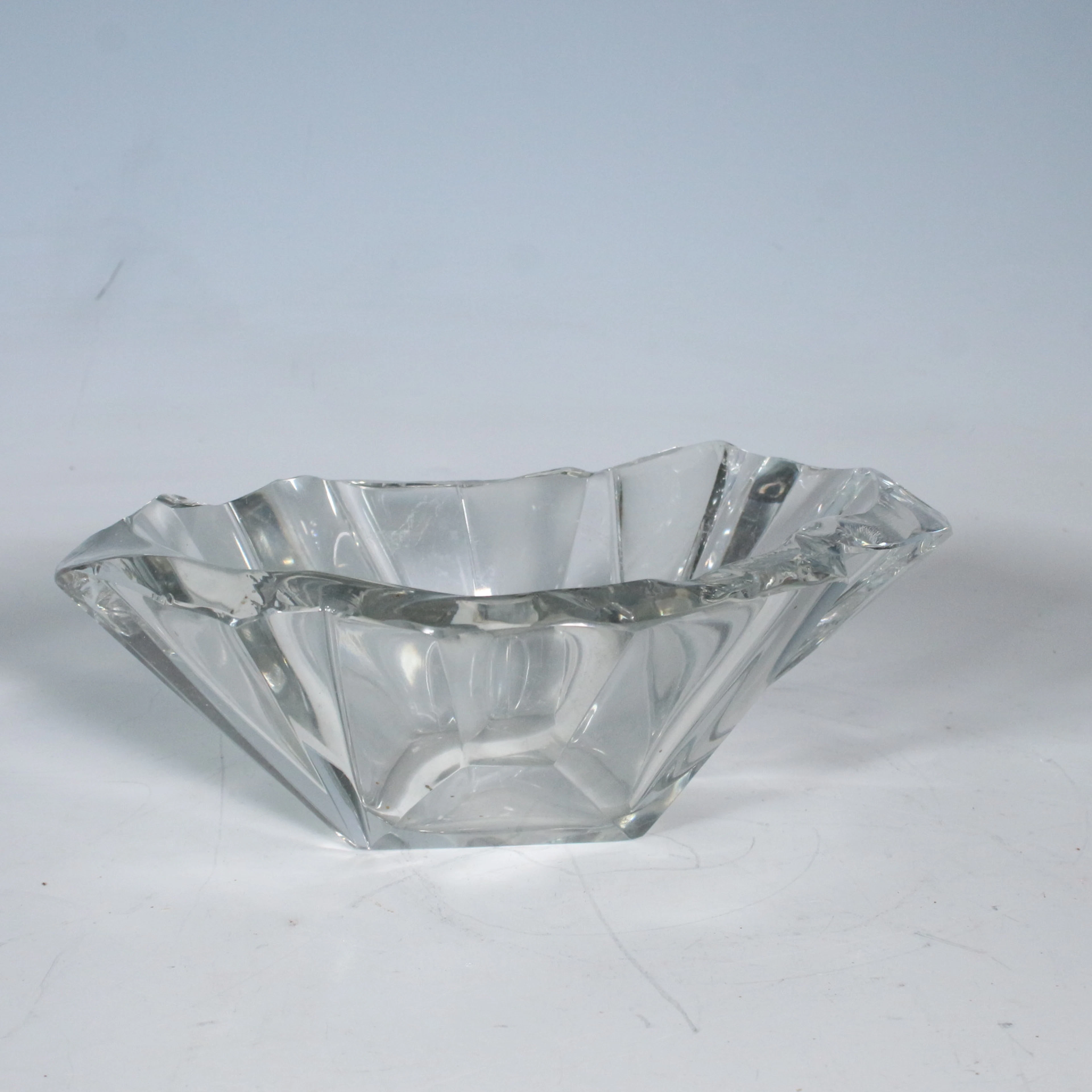 TAPIO WIRKKALA. für die Glashütte Iittala "Jäänsärö" (Eisblock oder