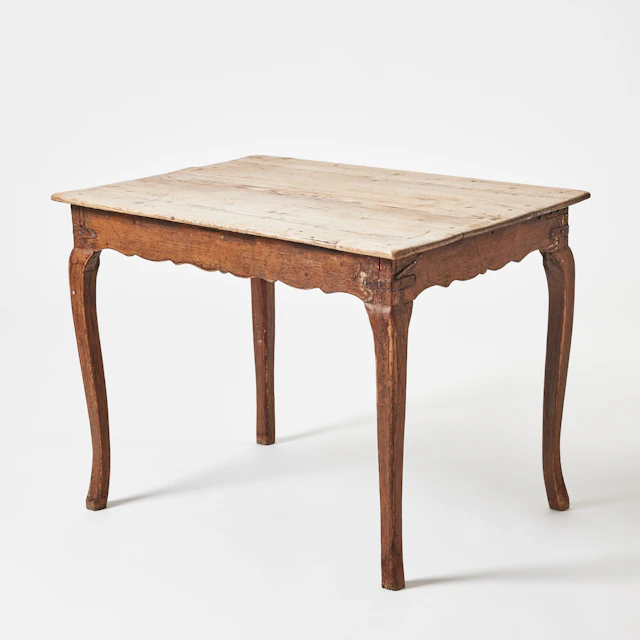 SKRIVBORD, Sverige, 1700-tal, rokoko, originalmålat underrede.