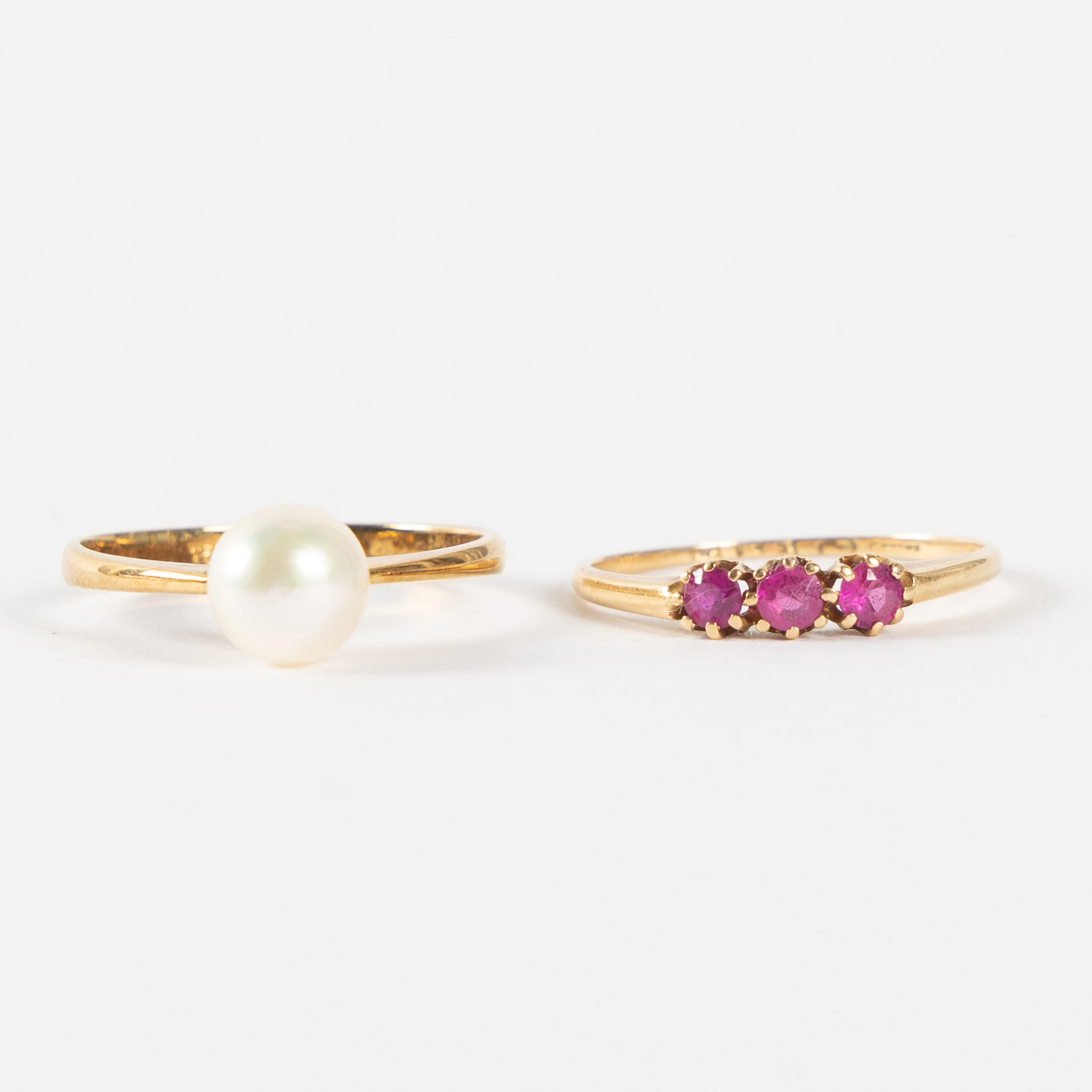 RINGAR, 2 st. 18K guld.