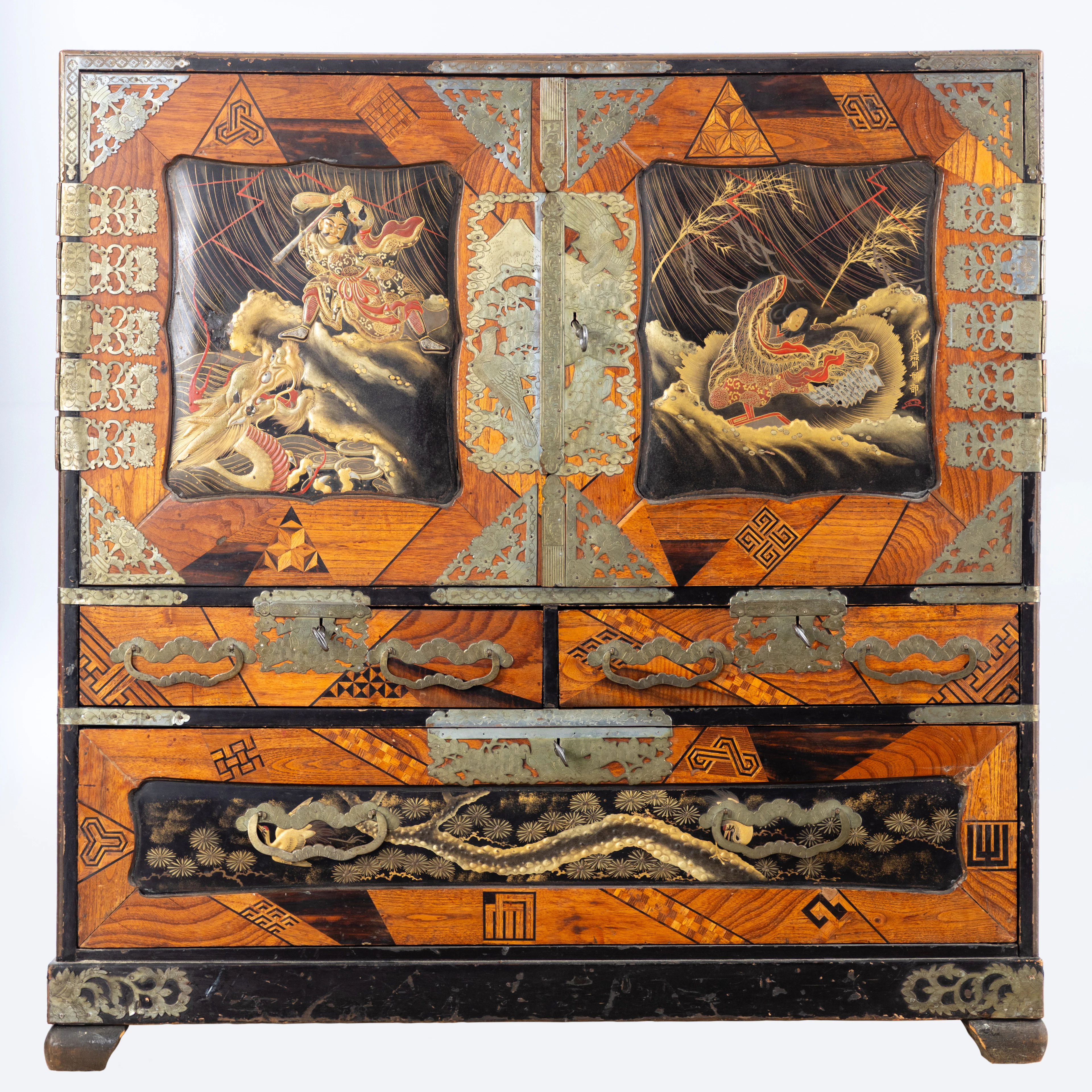 松月斋刑部 (SHOGETSUSAI GYOBU?). Japanische Kommode / Kabinettschrank