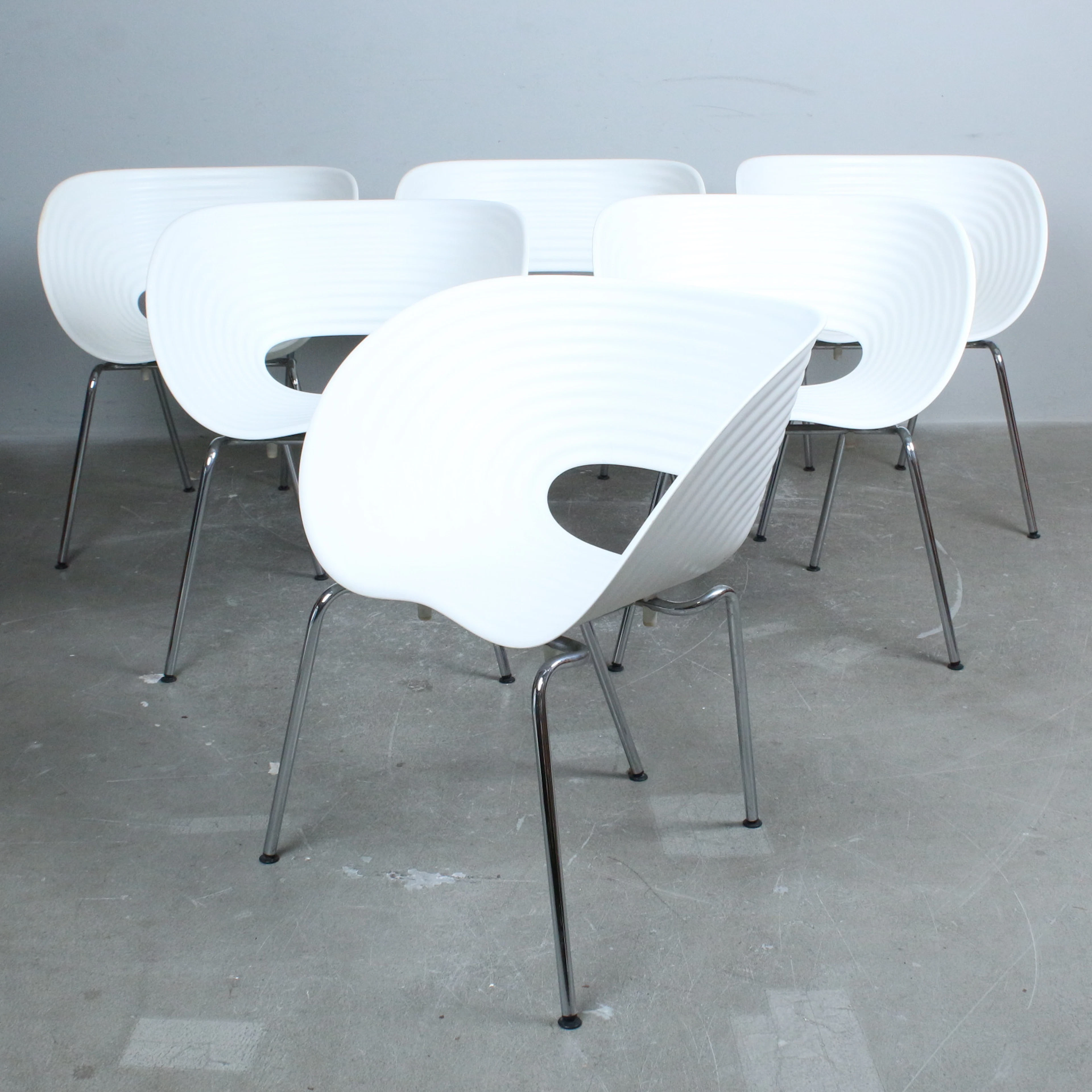 RON ARAD. Vitra, Sechs Stühle/Stapelstühle, Modell '' Tom Vac ''.
