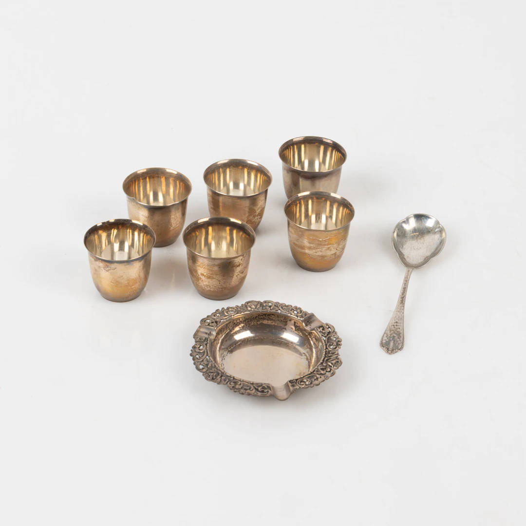 SAMLING SILVER, 8 delar, bl.a. Argenta Aktiebolag Silversmedjan, Stockholm